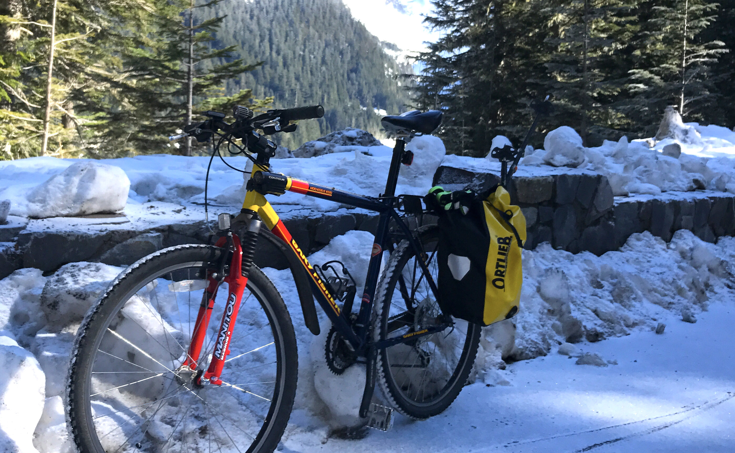 a frosty start for the 2600 foot climb from Longmire to Paradise