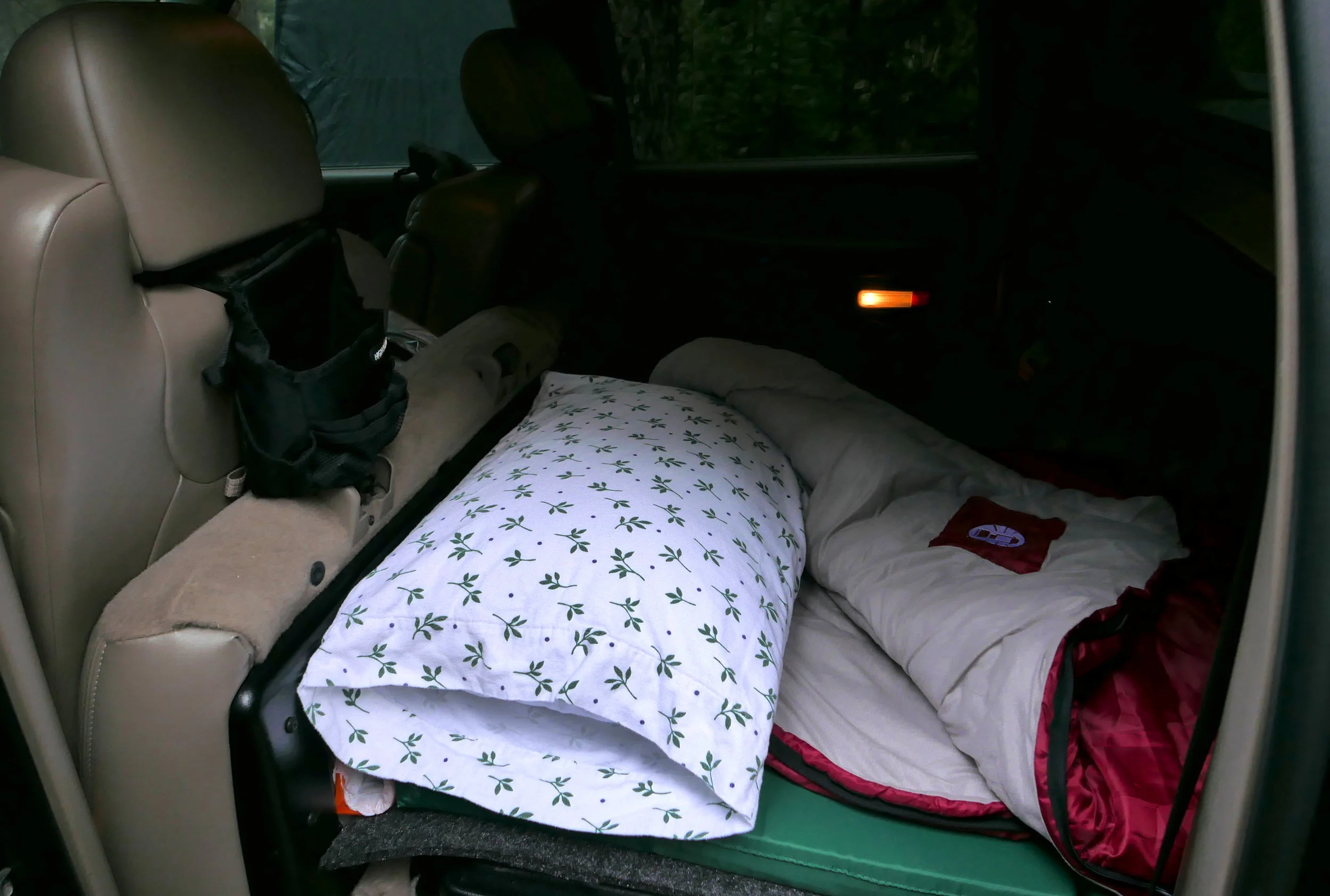 DIY 2.5 inch foldable pad for two, inexpensive sleeping bag and soft bed liner: CUSH!