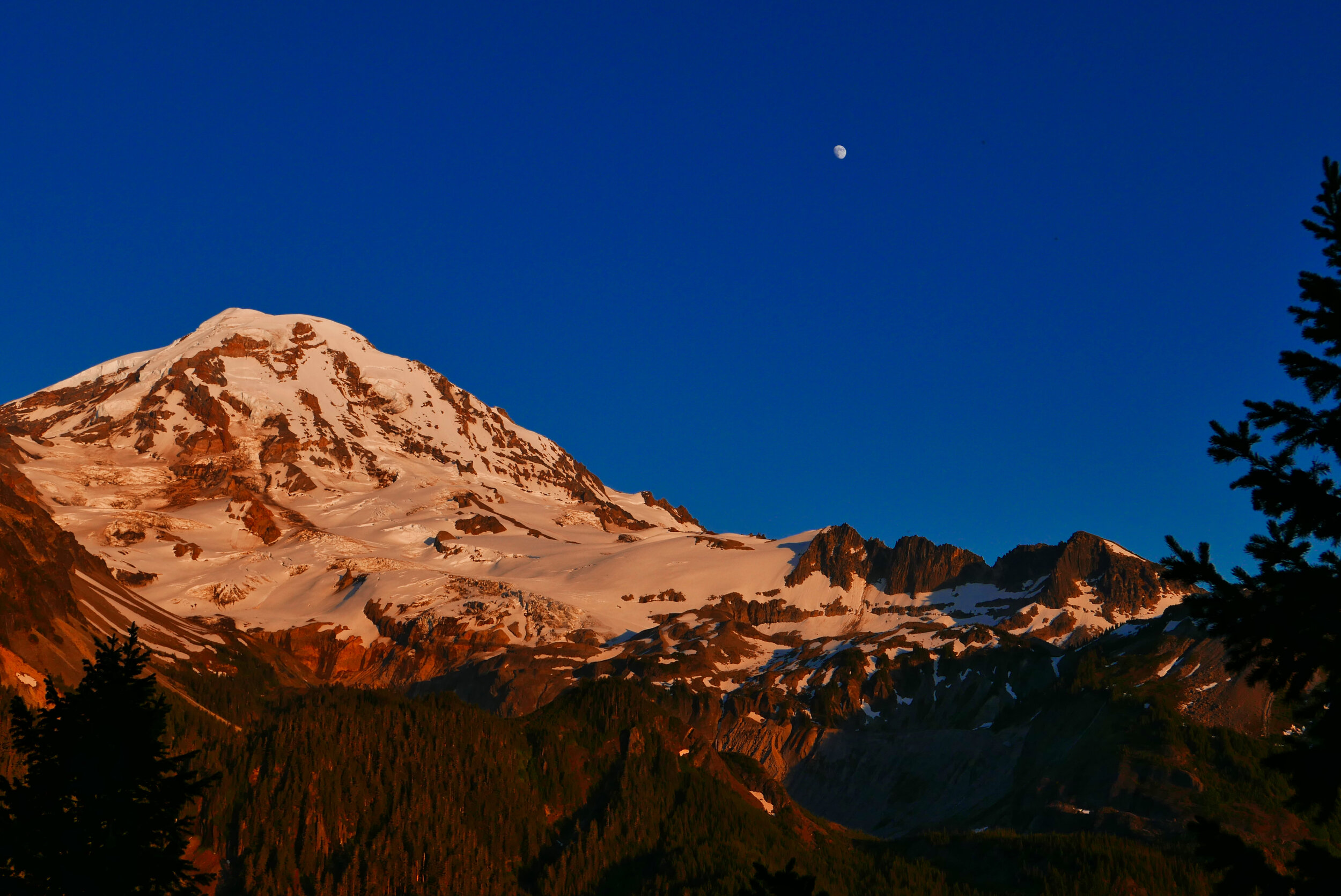 Alpenglow and moonrise