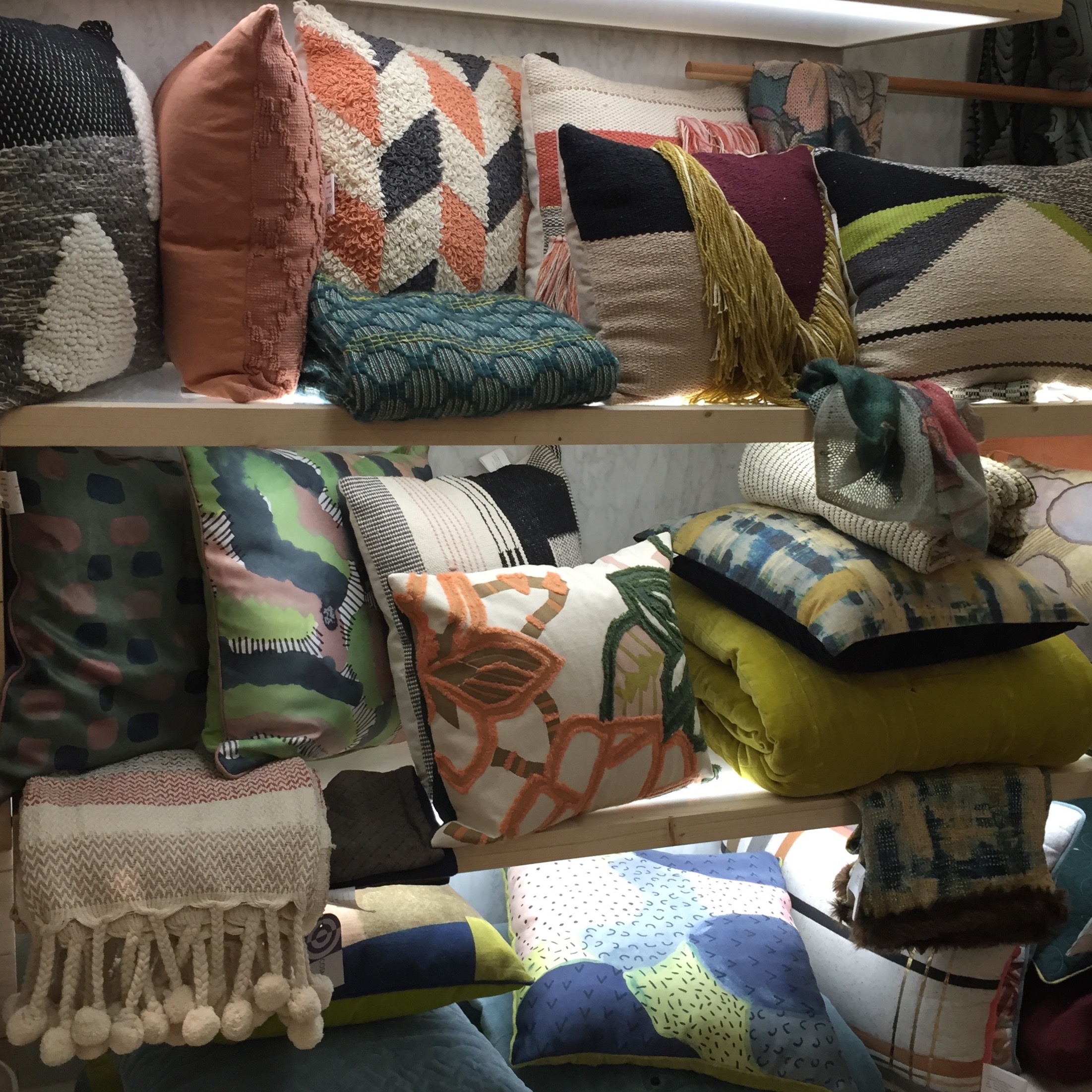 Colours, textures. Cosmique Global.