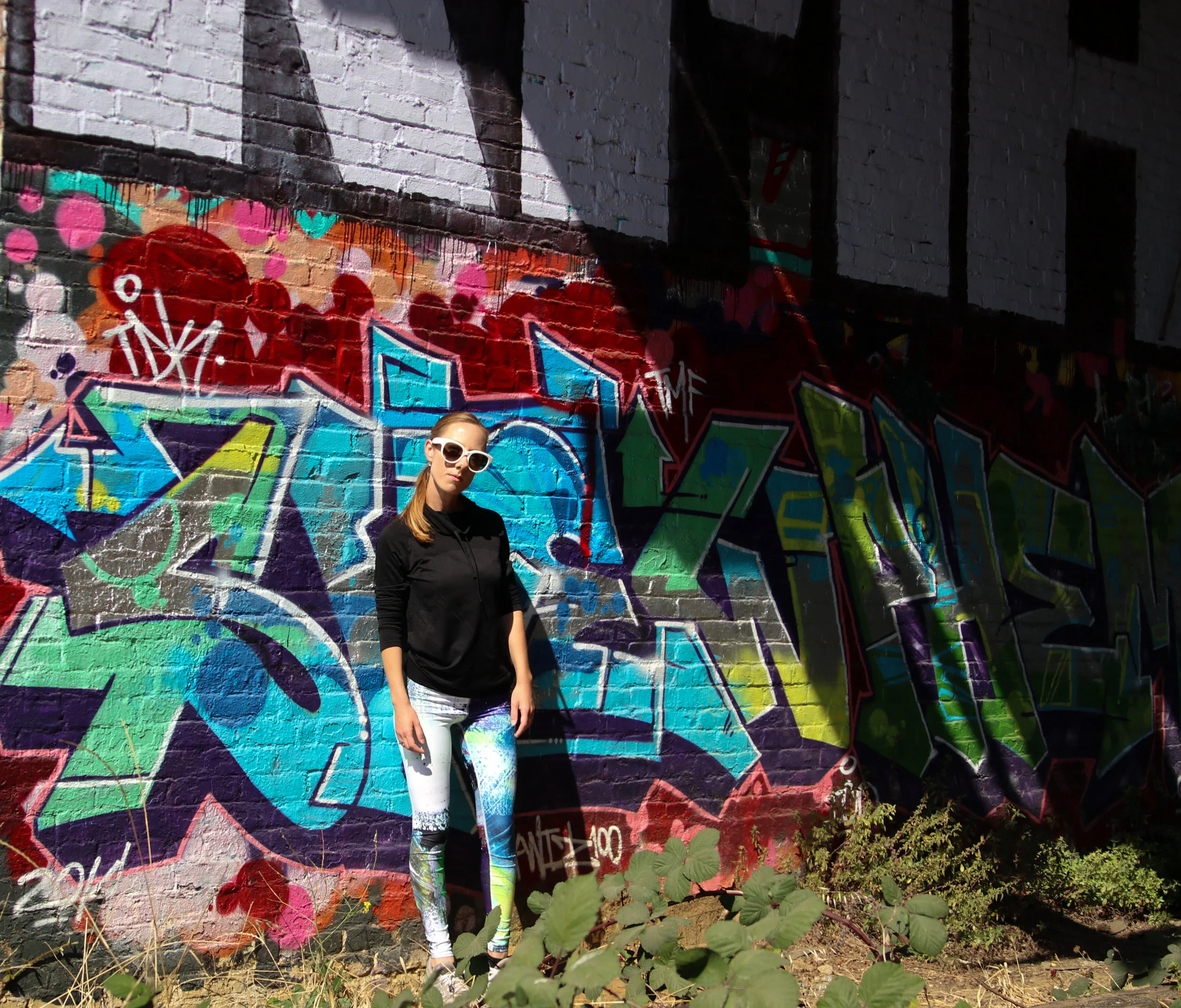 abstract-deep-leggings.jpg