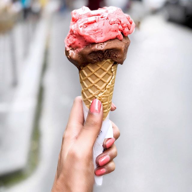 It's always a good idea for gelato! And craving my favourite @pozzettoparis 💕 What's your favourite? 🍦