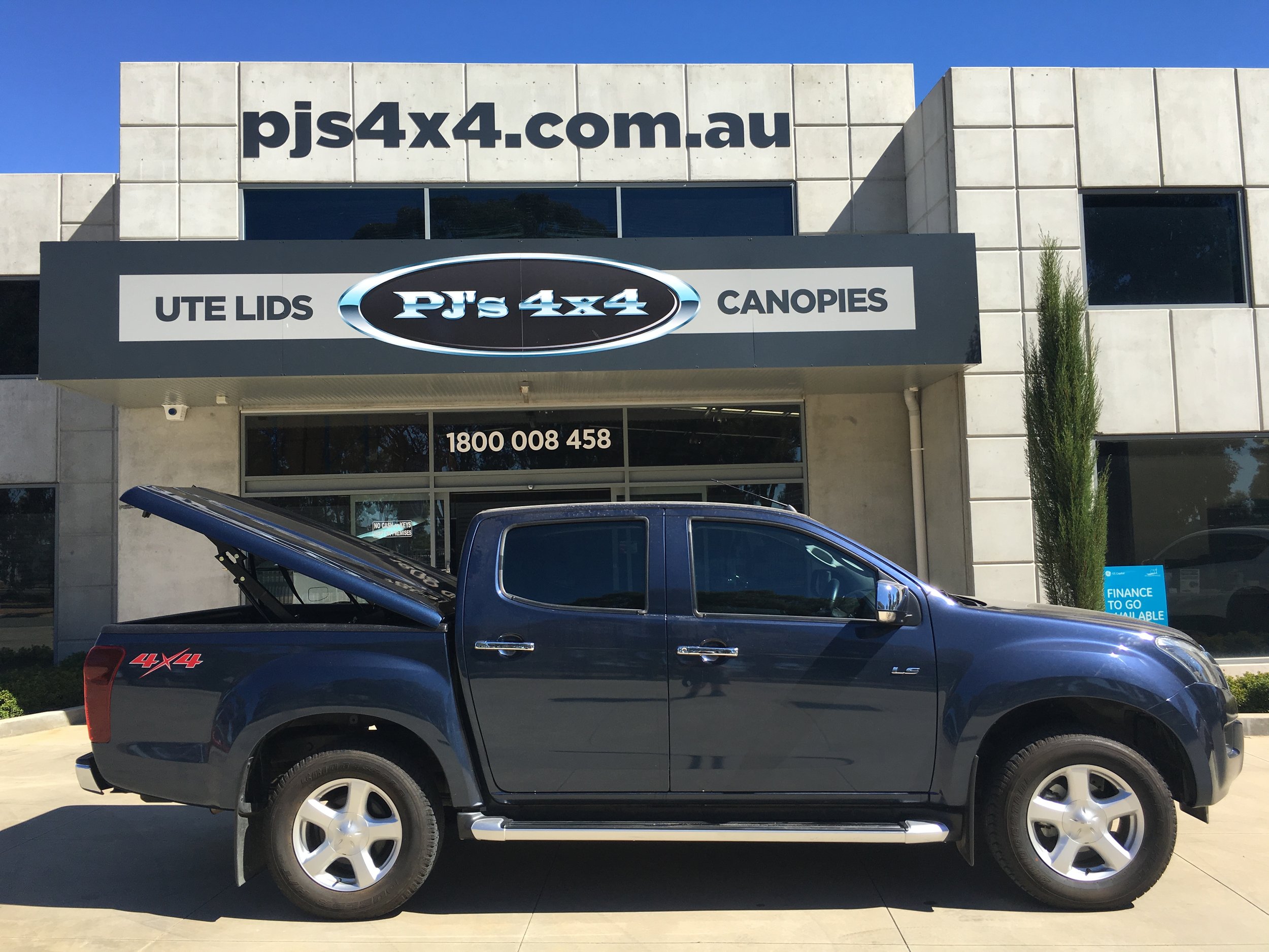 Isuzu Dmax - TopUp Standard - Nautilis Blue - Jackson (7).JPG