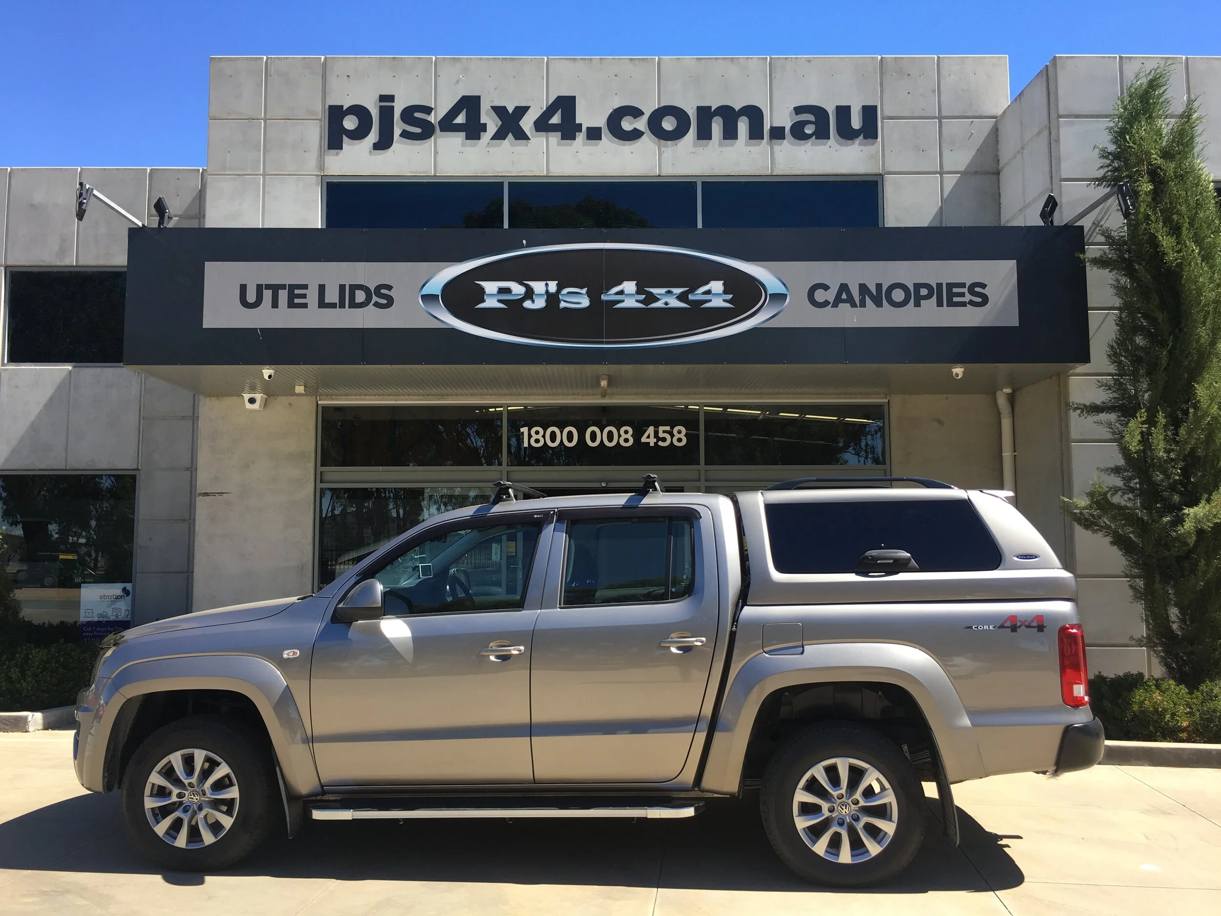 Volkswagen Amarok ELITE Mohave Biege.JPG
