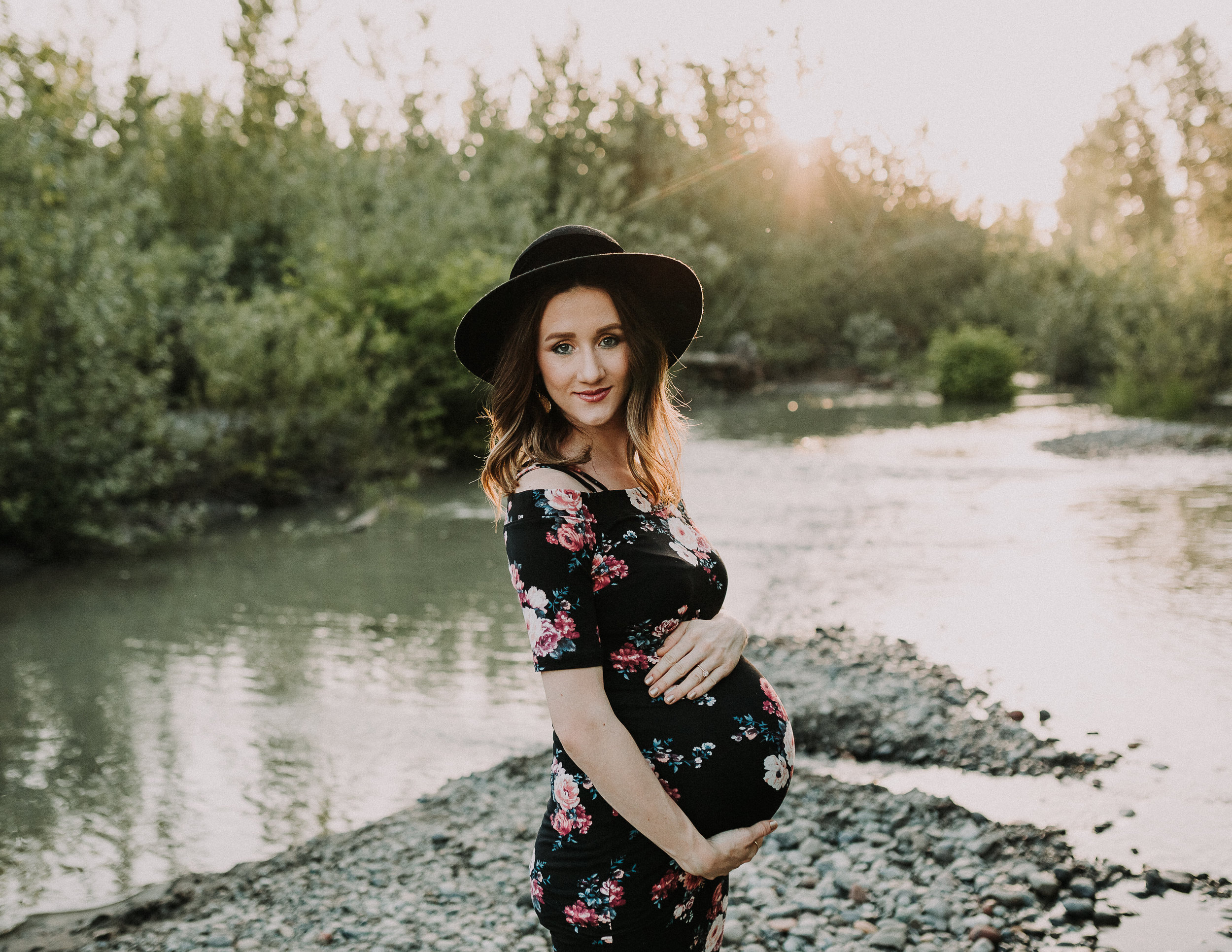 3Maternity-Photographer-Bellingham-WA-Brianne-Bell-Photography-(Alsum).jpg