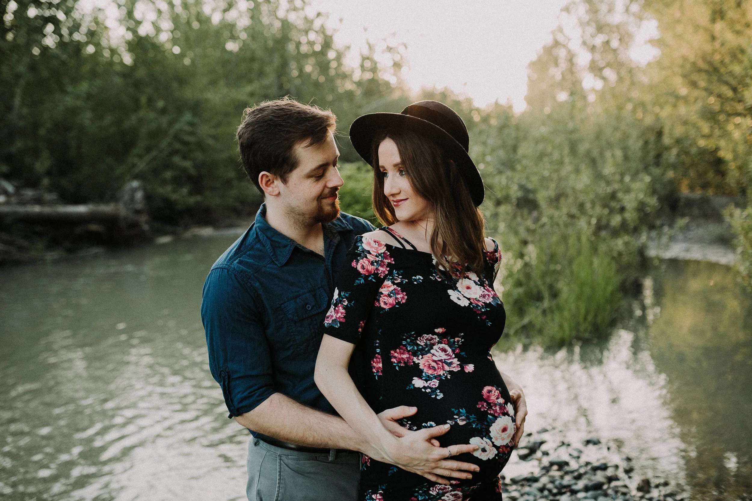 16Maternity-Photographer-Bellingham-WA-Brianne-Bell-Photography-(Alsum).jpg