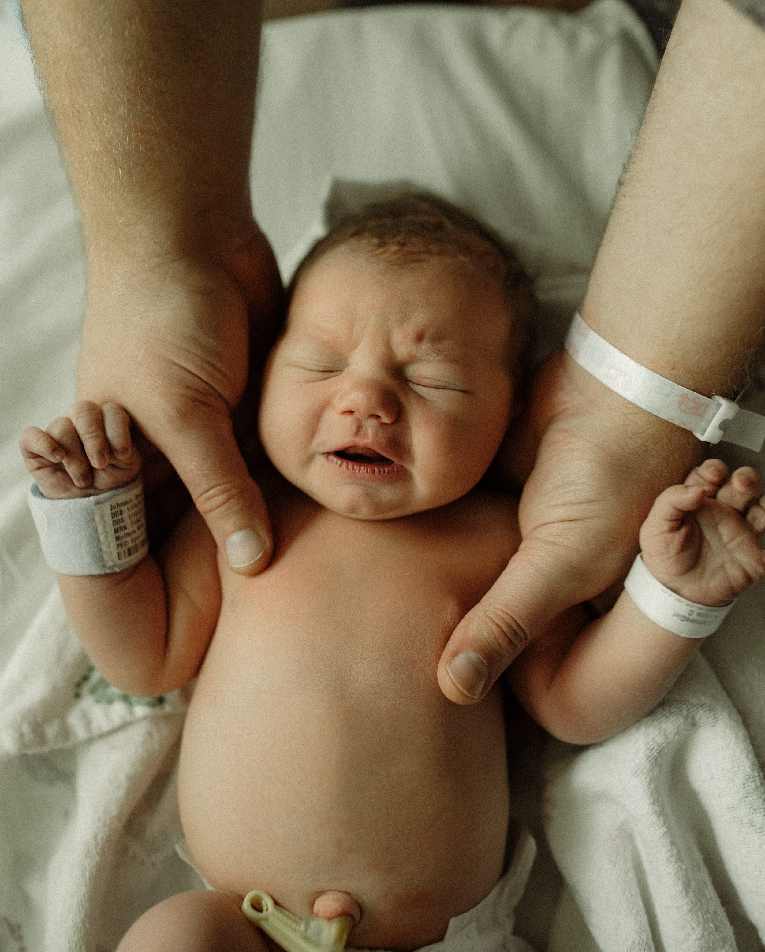 Fresh48-Photographer-Bellingham-Wa-Brianne-Bell-Newborn-Photography-(rosemary)-3.jpg