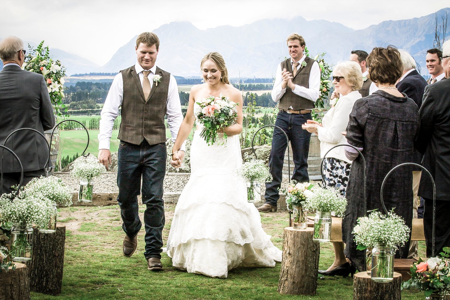 criffel-woolshed-wanaka-wedding-32.jpg