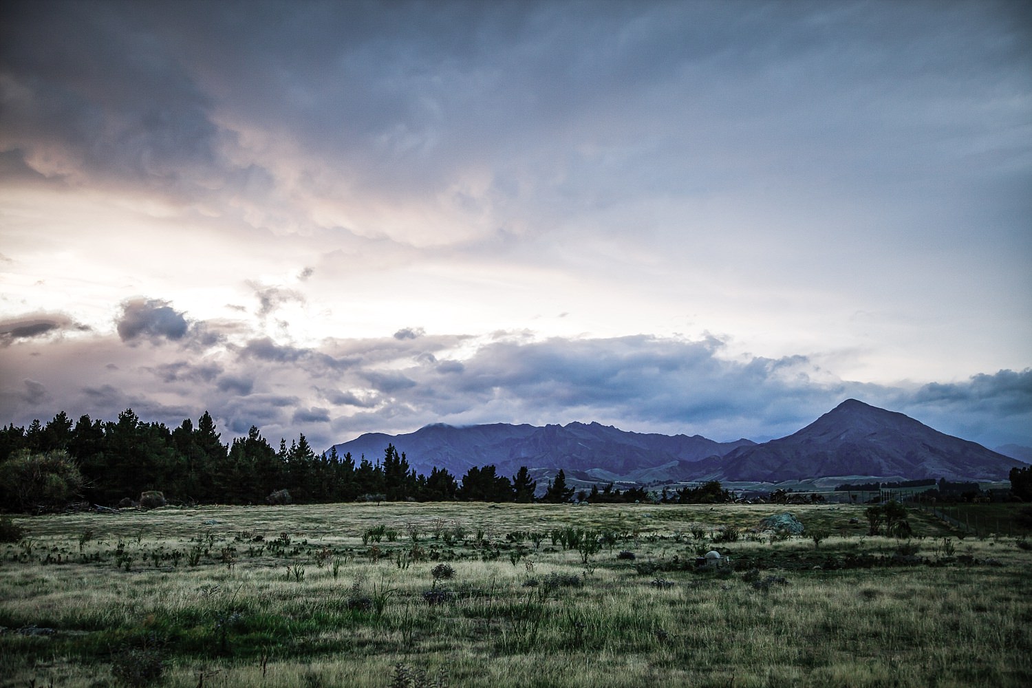criffel-woolshed-wanaka-wedding-86.jpg