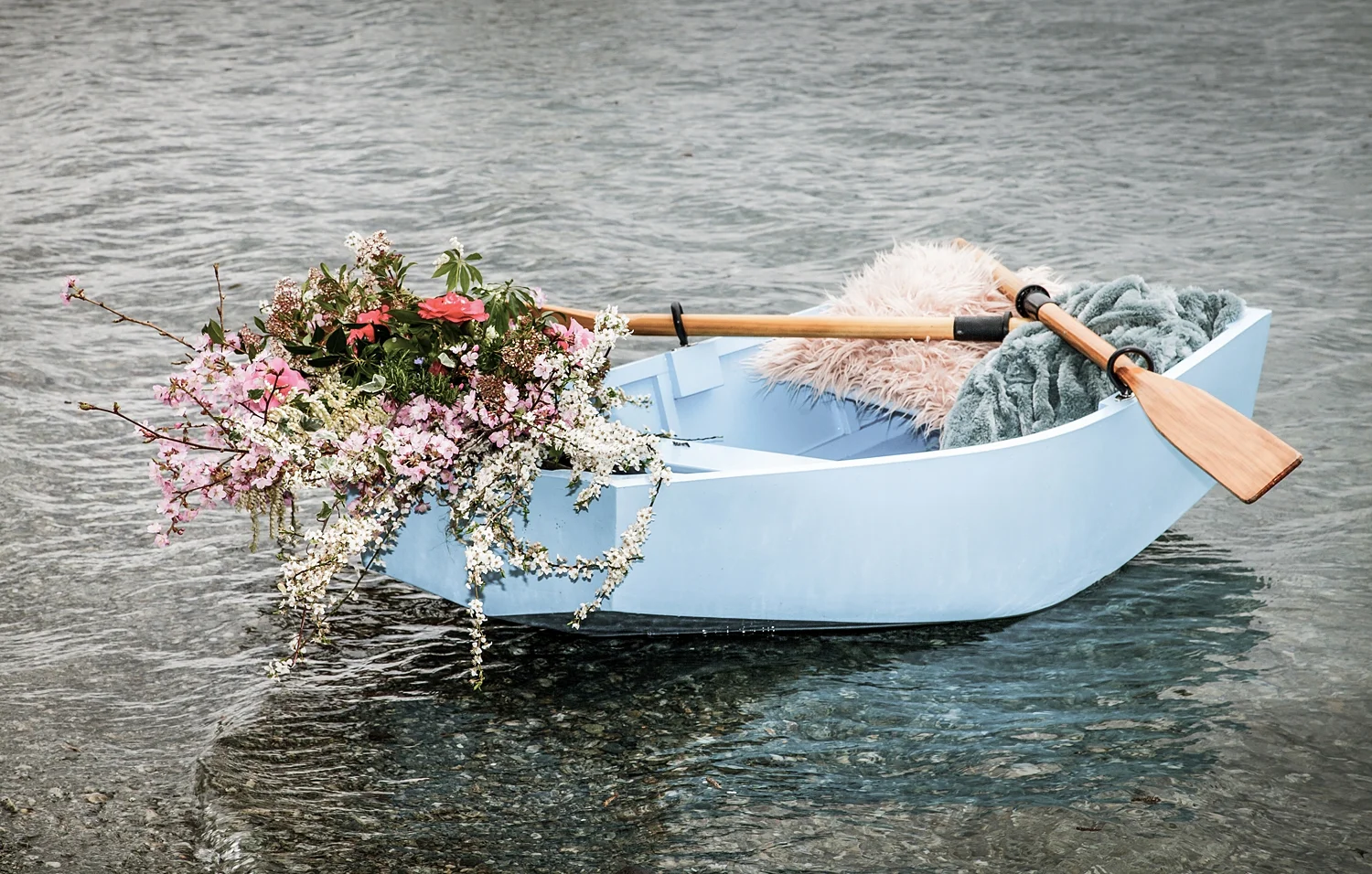 wanaka-tree-styled-shoot-18.jpg