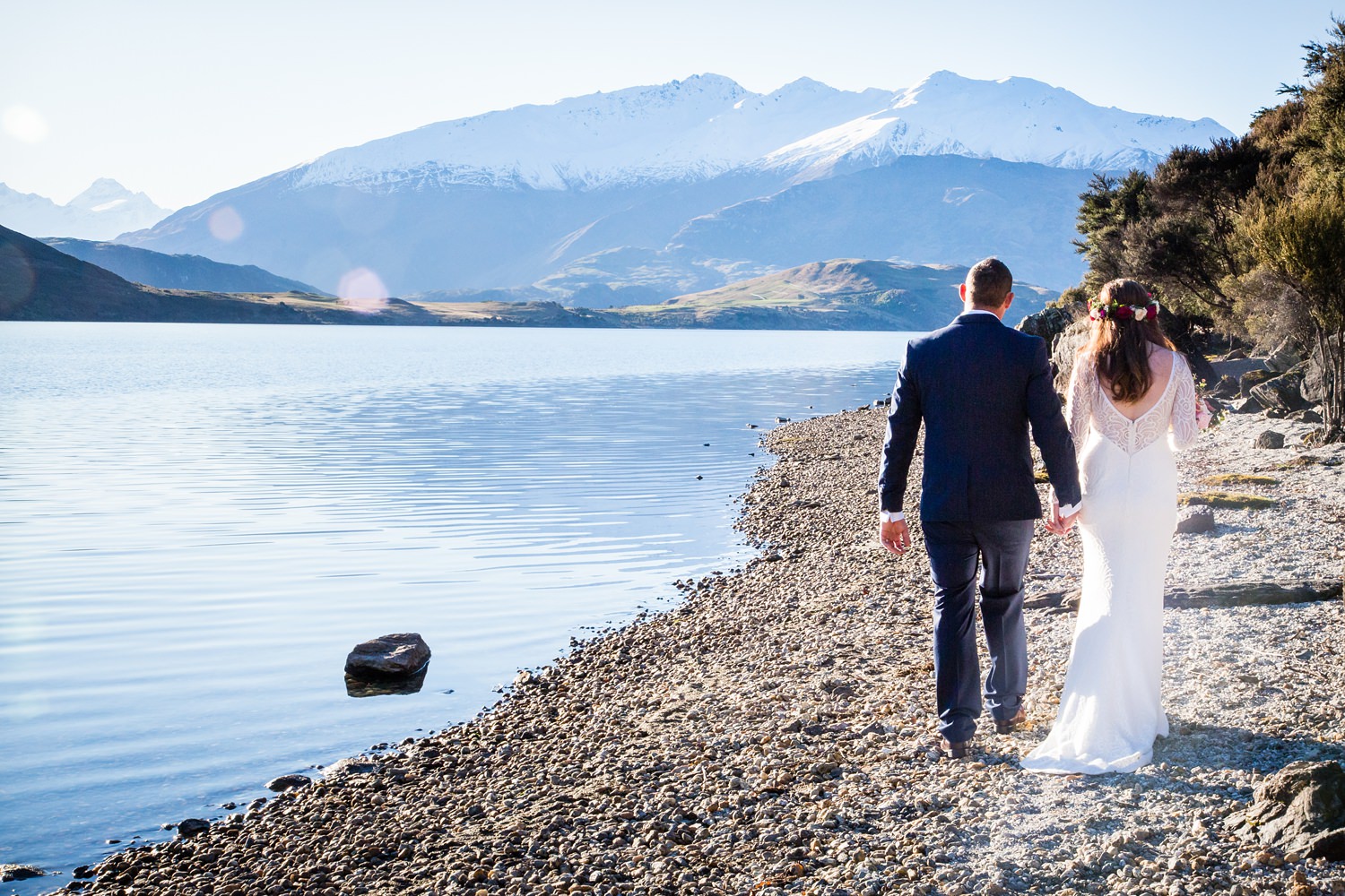 Kylie and Adam;s Edgewater Resort Wanaka wedding | Photography by Fluidphoto