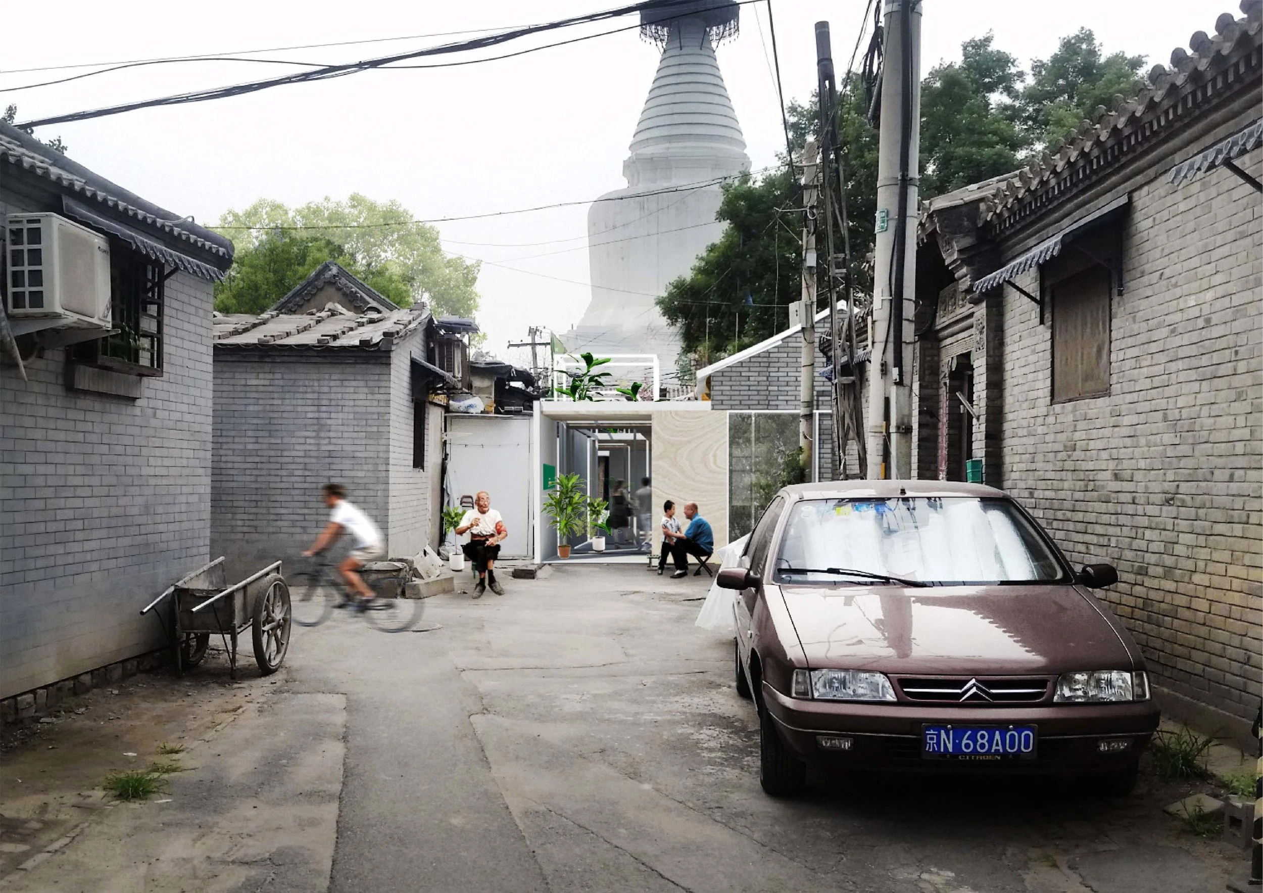 The site is situated in between Qianchaoshou Hutong and Dongjiadao Hutong, long and narrow from East to West side. With this condition, how workshop, exhibition and living space are integrated with the idea of experience and playful is represented through the concept of "courtyard- corridor". From the current site condition, a traditional wood structure building is now being reconstructed, from which is envisioned as interior workshop and exhibition space, and the corridor aside will become public space for passing through and an extension of the interior.