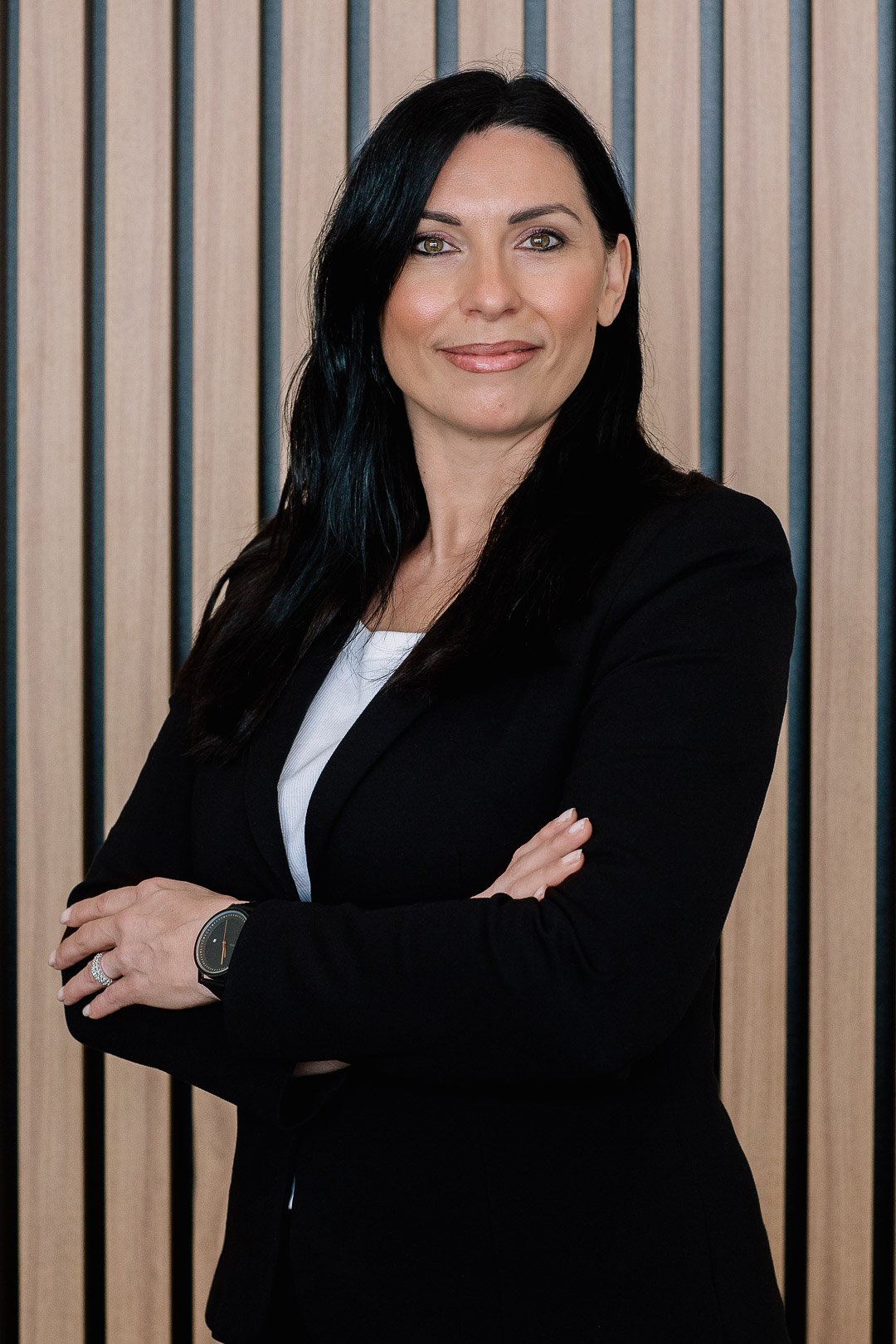 Sally McCann Photographer - geelong photographer - geelong headshot photographer - geelong portrait photographer