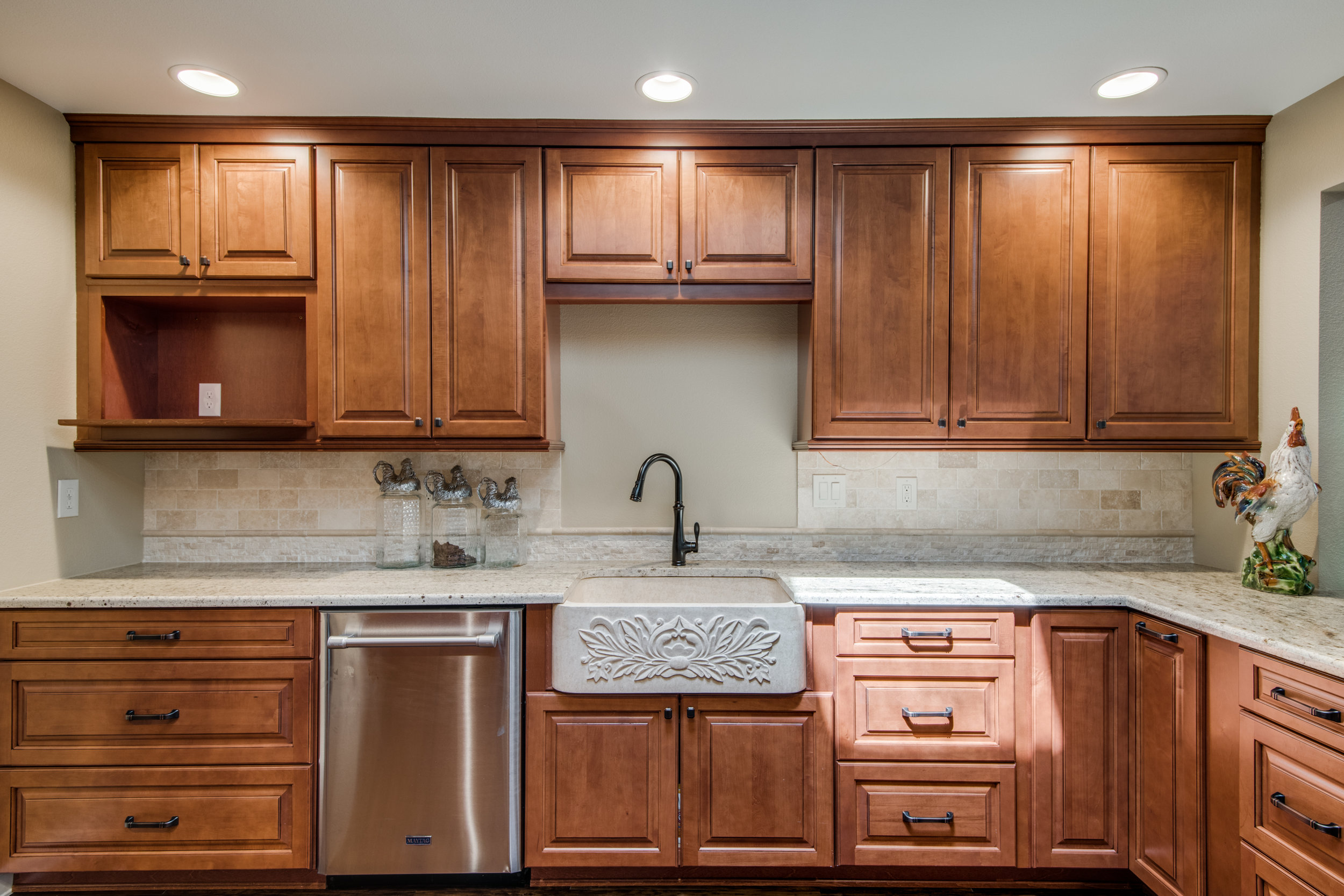 Does My Kitchen Need A Facelift Or Full Remodel Km Builders Does My Kitchen Need A Facelift Or Full Remodel Km Builders