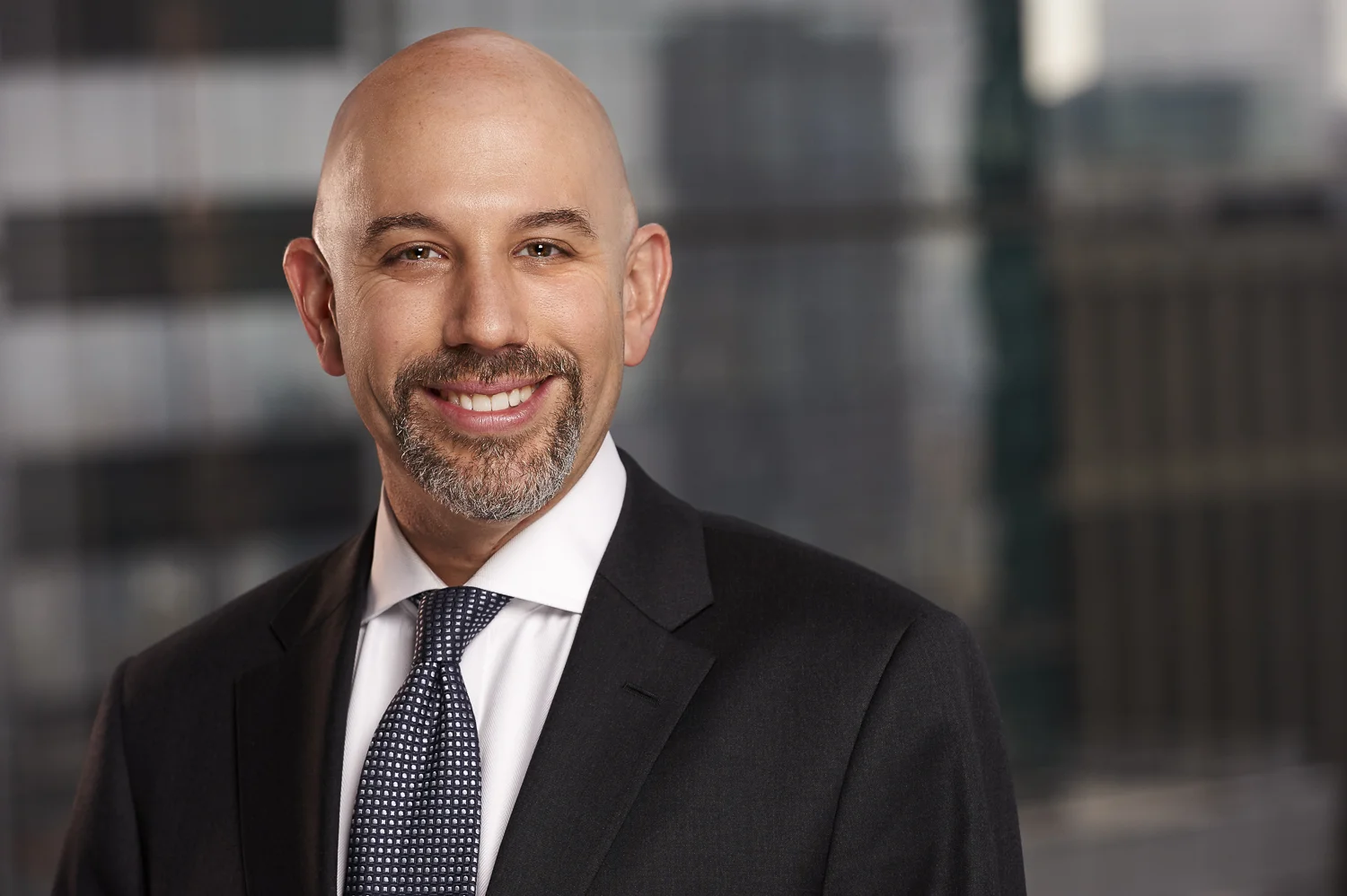 CorporateHeadshotsJoshBernsteinMaster_AB11568.jpg