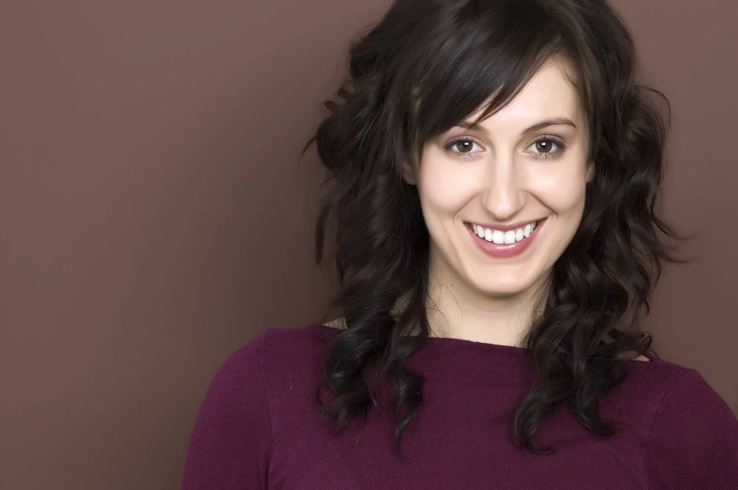 Do You Really Need a “Theatre Headshot”? Let’s Clear This Up