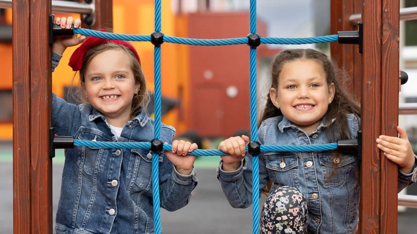 Andrine fortel om skolevegen sin
