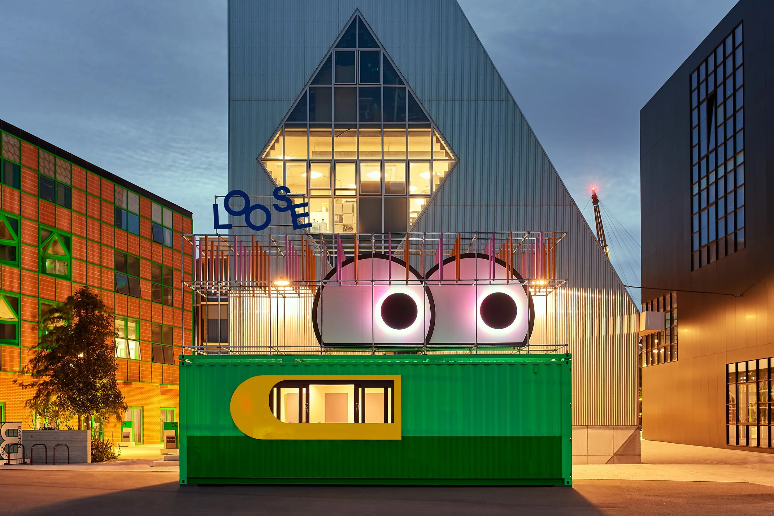 Loose FM Studio . London