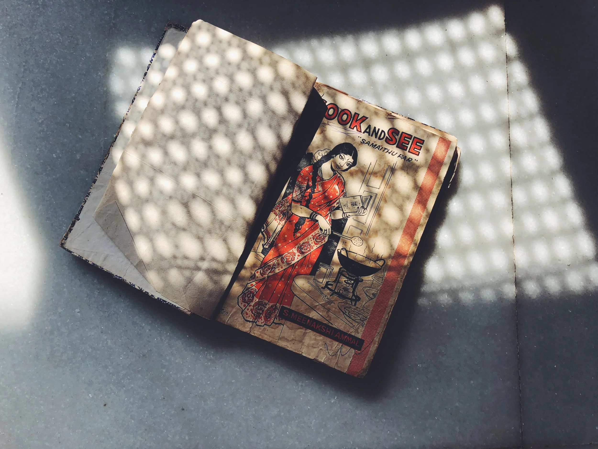 My mother's copy of 'Samaithu Paar' is an English edition gifted to her as a young bride by my grandfather who bought it for Rs 7/- in the 1970s. The book has been preserved in a neat old school bind but is littered with handwritten notes and highlighted paragraphs by my mother, giving me a glimpse of her as a struggling young cook. This is something very hard for me to imagine given her current expertise in the kitchen, which is what makes this book so special.
