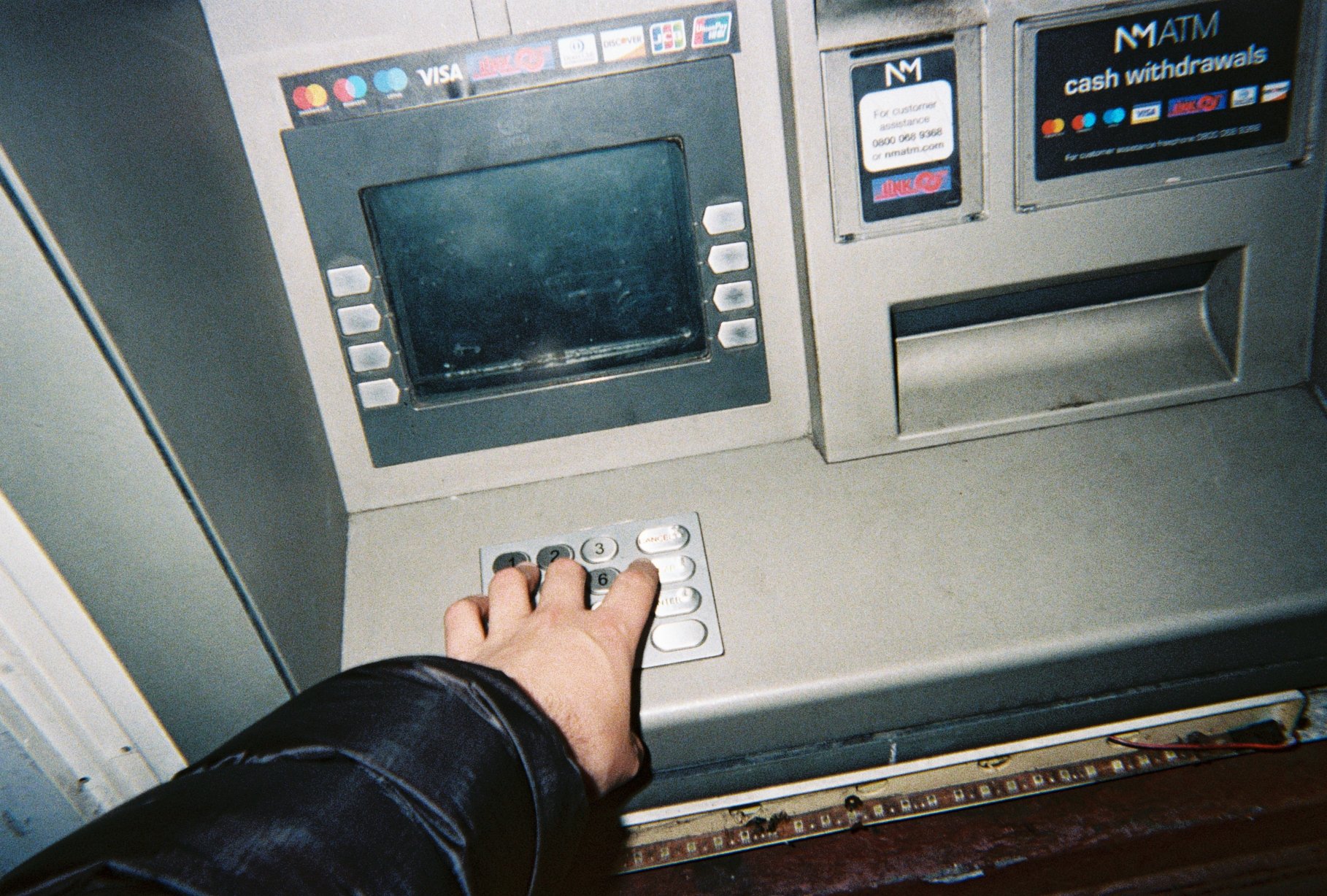 0002799-R1-06-6A.JPG