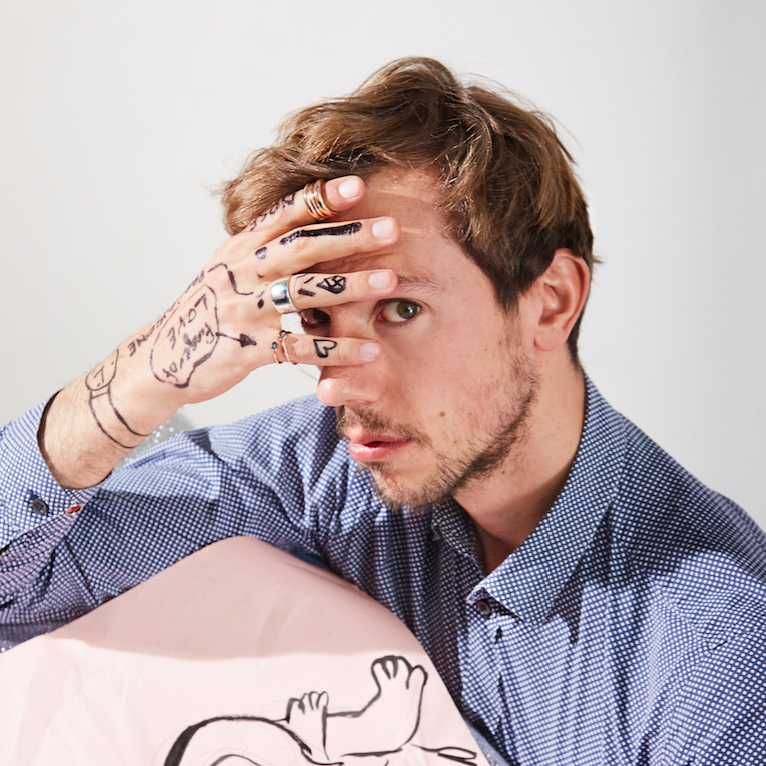 ABOUT &amp; PORTRAITS
