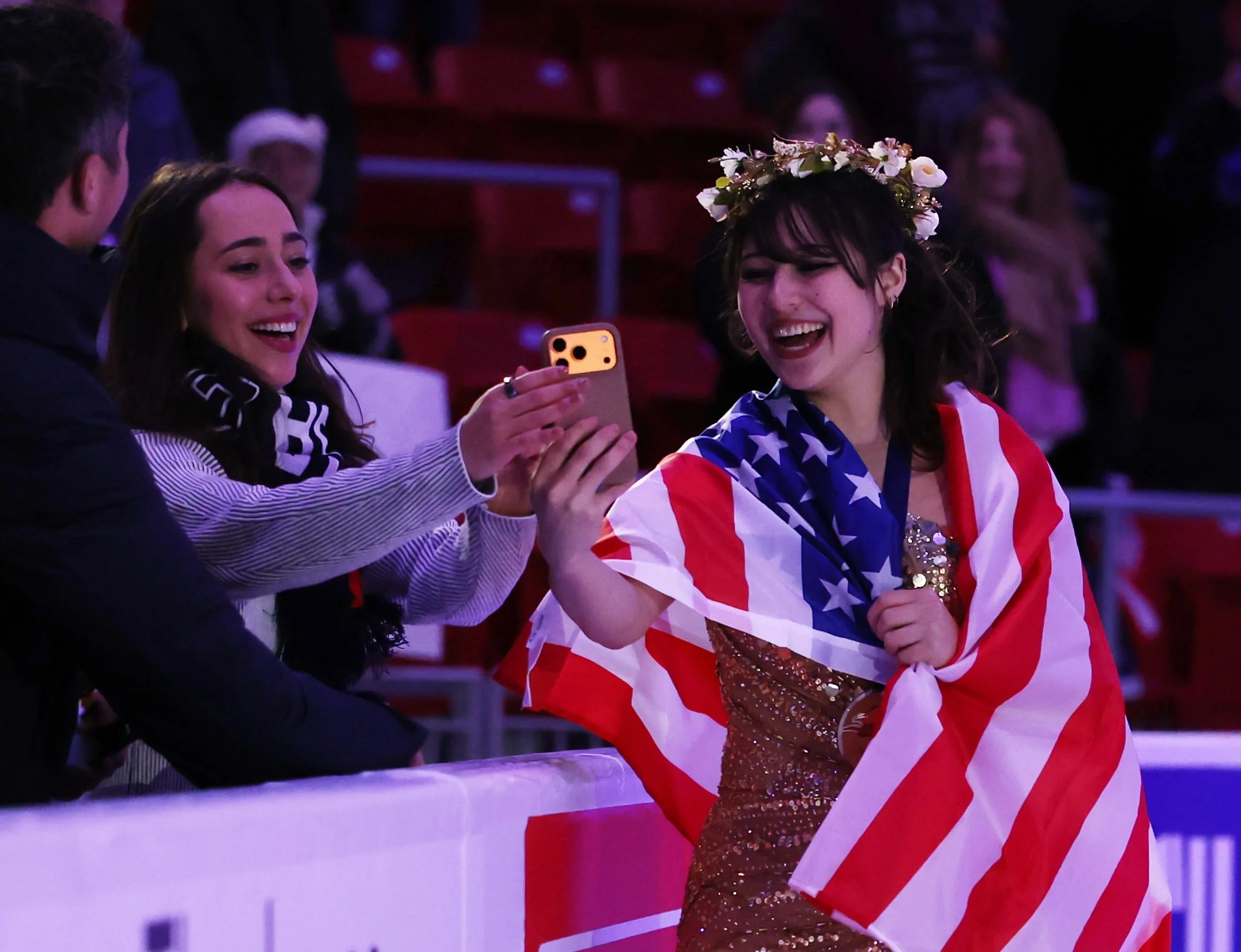 Alysa Liu swept up in a glittering figure skating whirlwind  