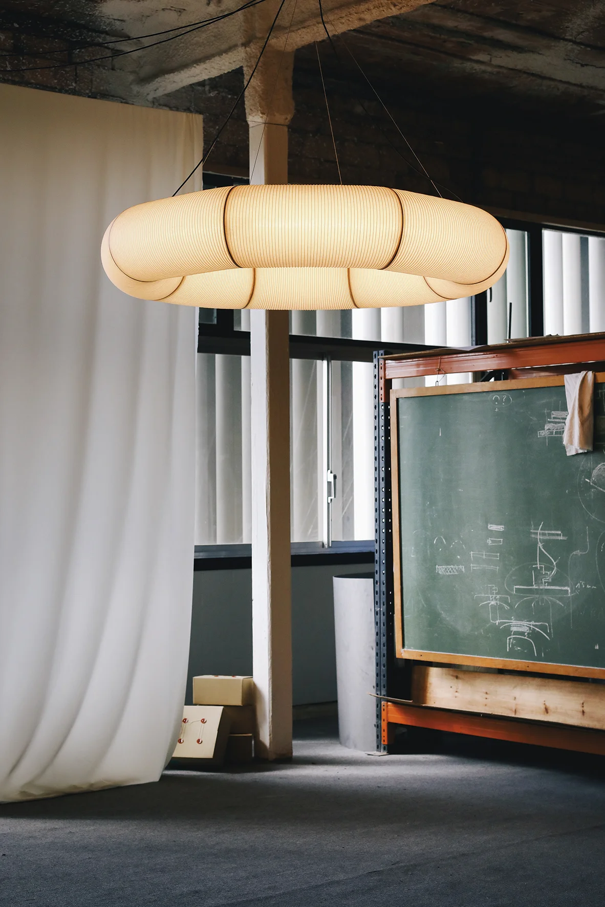 Tekio-AnthonyDickens-lightbuilding-2018-santacole-low.jpg