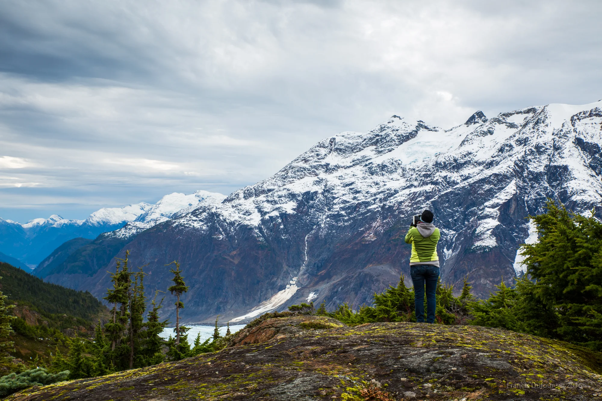 On the road to Samon Glacier (BC, Canada)