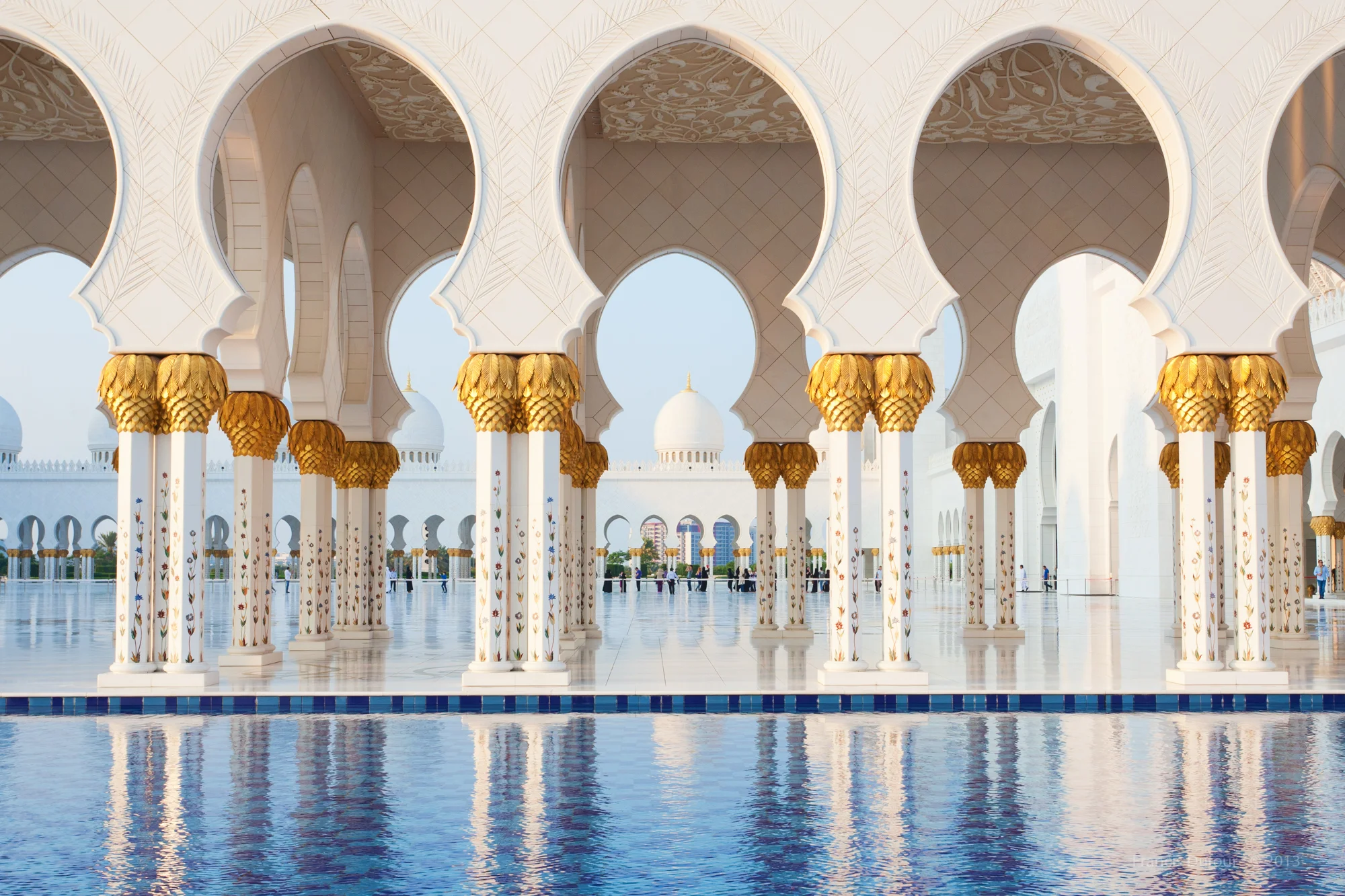 Sheikh Zayed Grand Mosque (Abu Dhabi, UAE)
