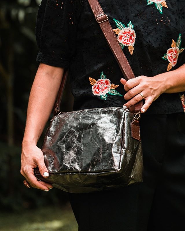 Para un look moderno y casual.  Ahora en Costa Rica @maralguicr 💫♻️ #maralgui #maralguiesunagozada 🌱💜🌱💜