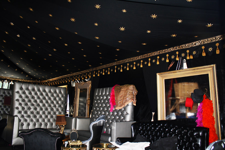 Raj Tents Luxury VIP Tent black gold Scream Awards 2011