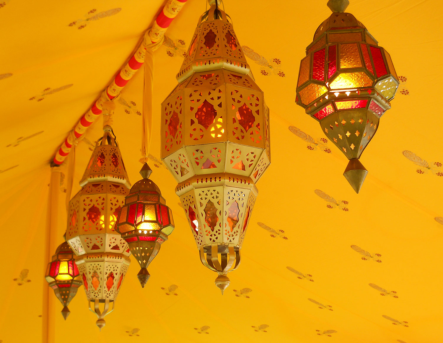 raj-tents-lighting-ajmer-with-yellow.jpg