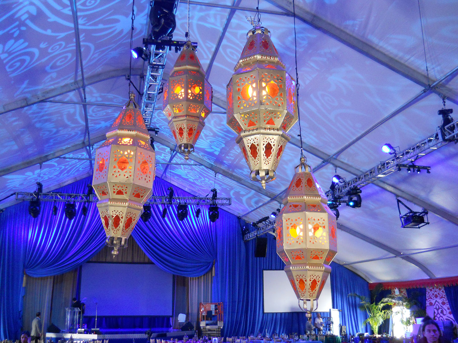 raj-tents-lighting-ajmers-large-tent.jpg