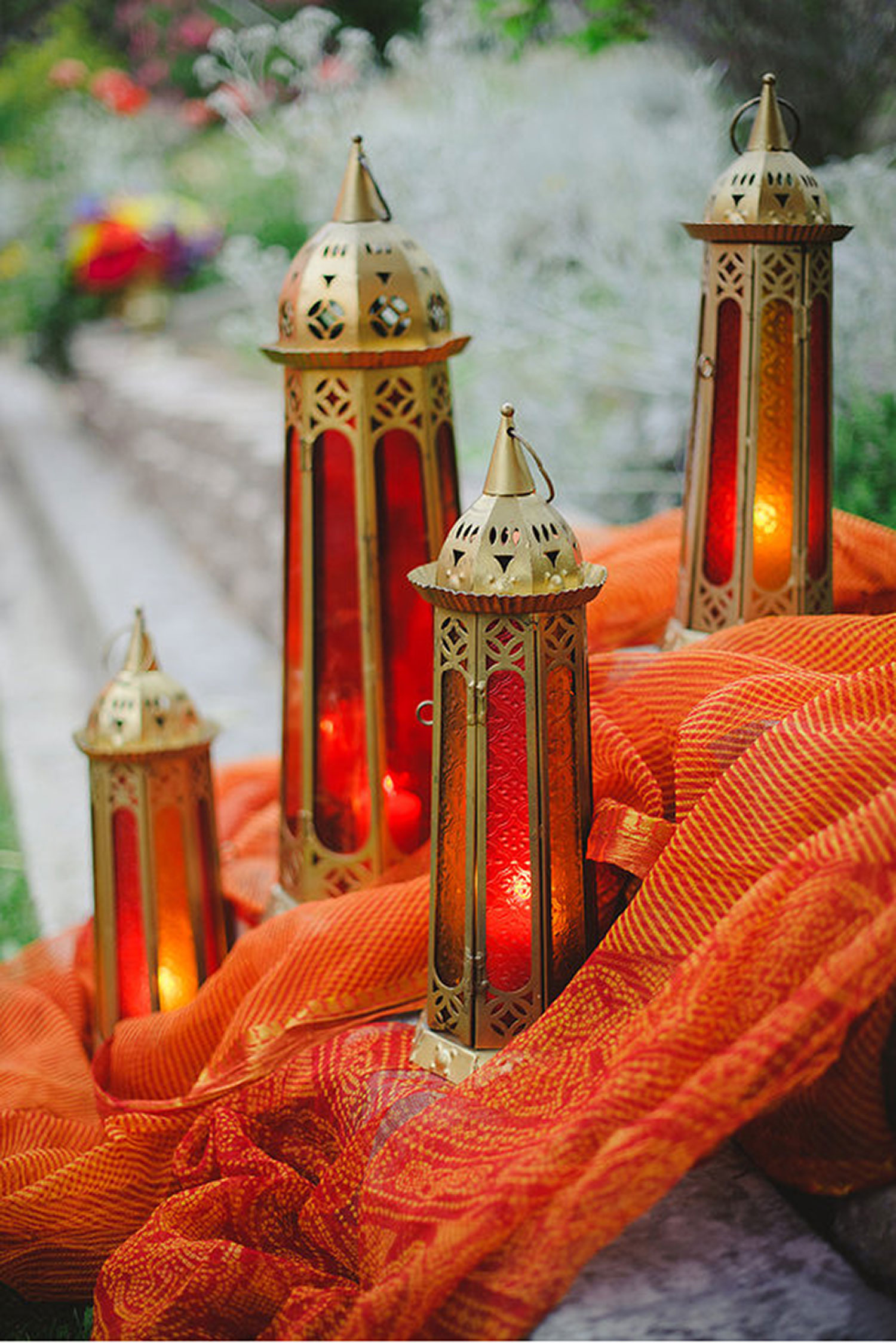 raj-tents-lighting-standing-lamps-with-candles.jpg