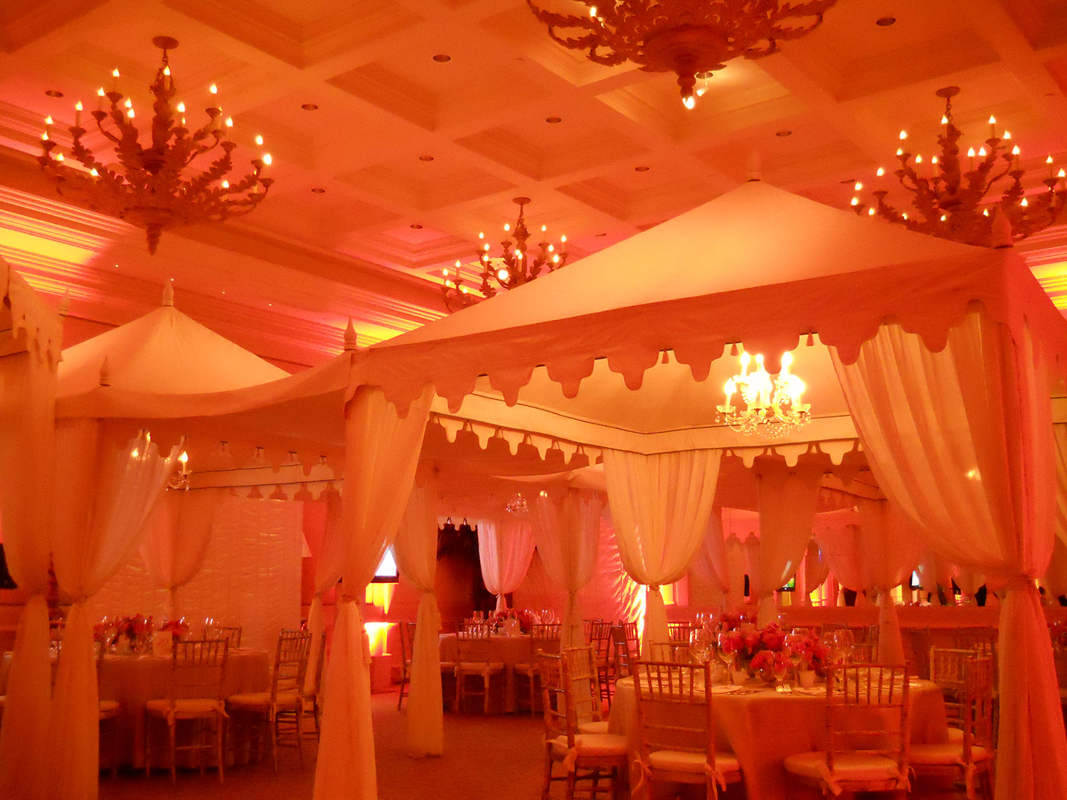 raj-tents-ballroom-transformation-cream-glow.jpg