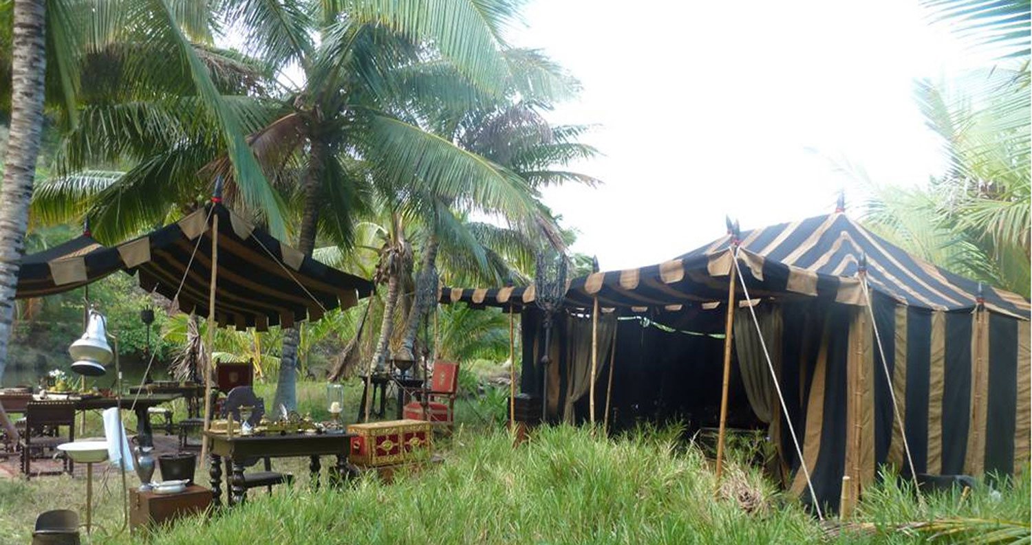 raj-tents-custom-creations-pirates-of-the-caribbean.jpg