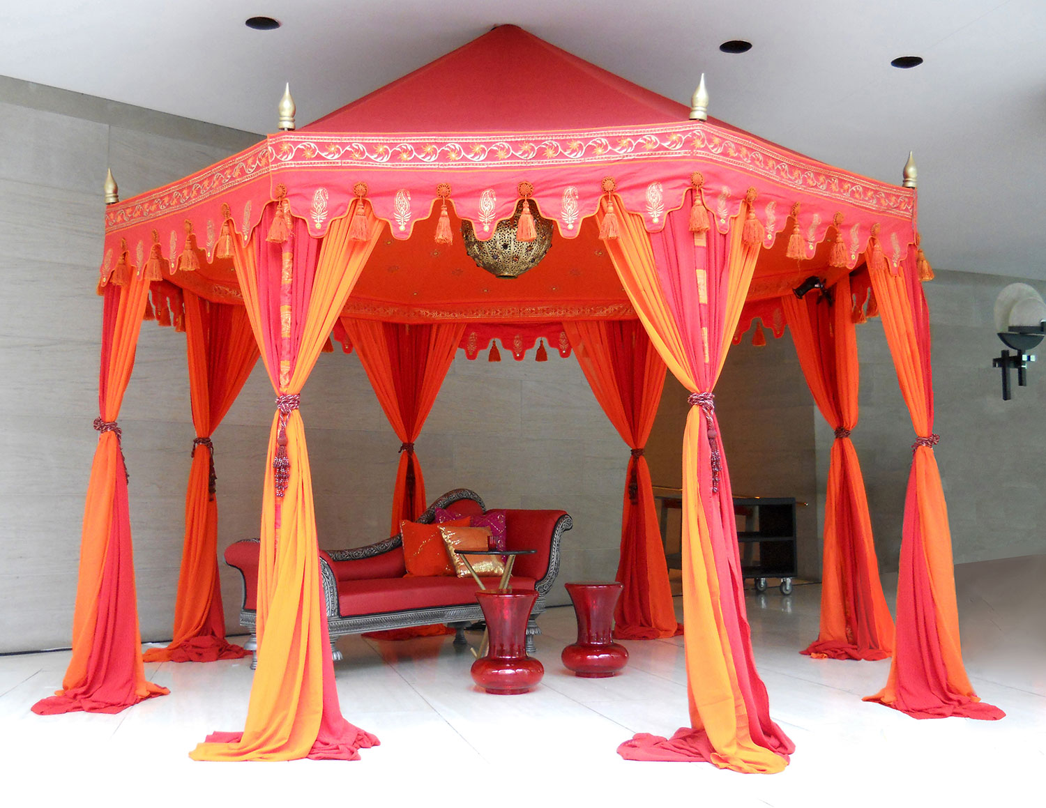 raj-tents-moroccan-theme-indoor-pavilion.jpg