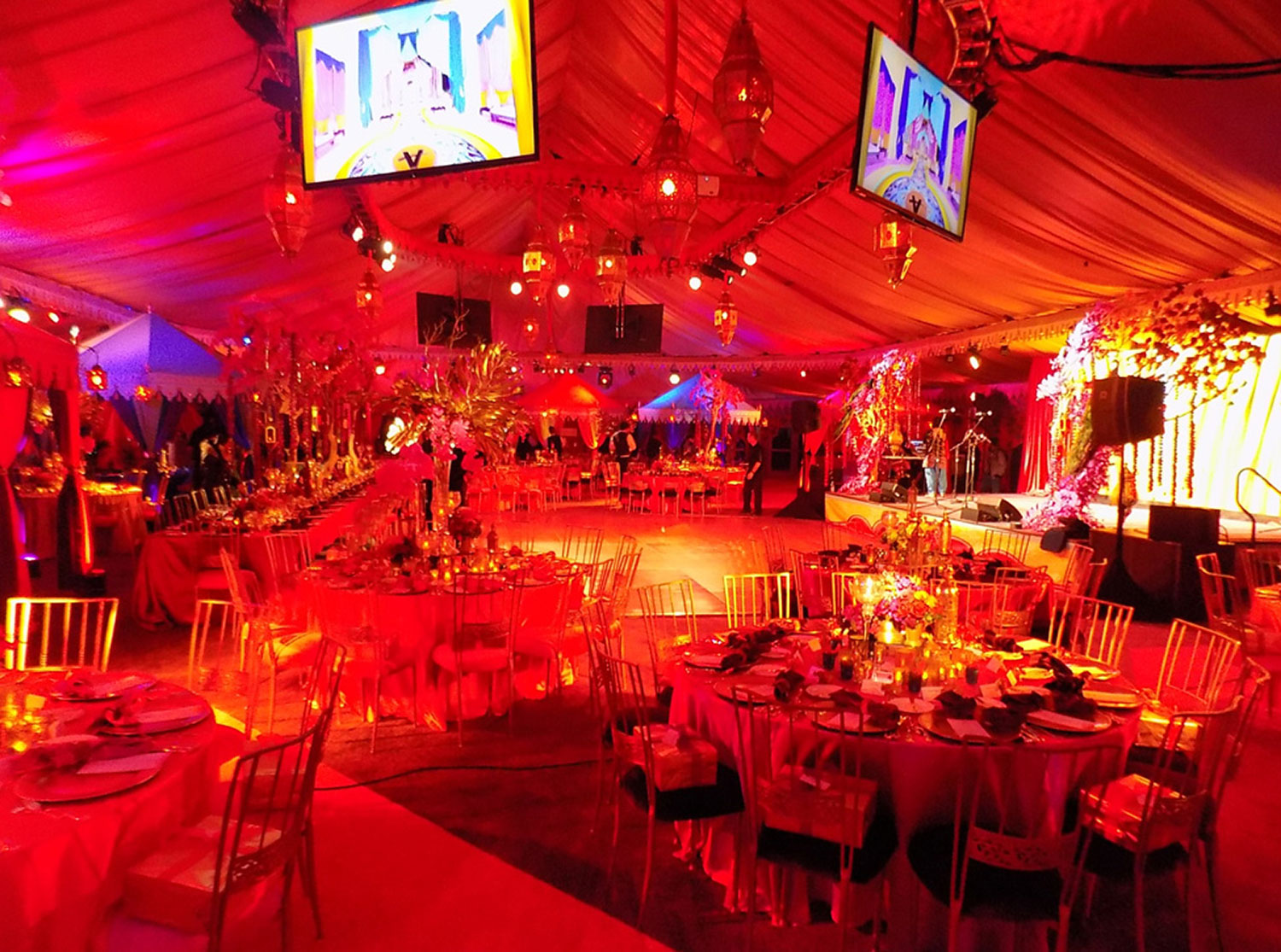 raj-tents-corporate-events-bollywood-party-3.jpg