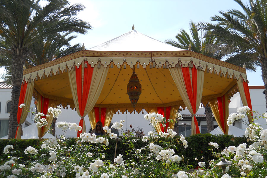 Raj Tents Cream and Honey glow Grand Pavilion with Ajmer lamp.jpg