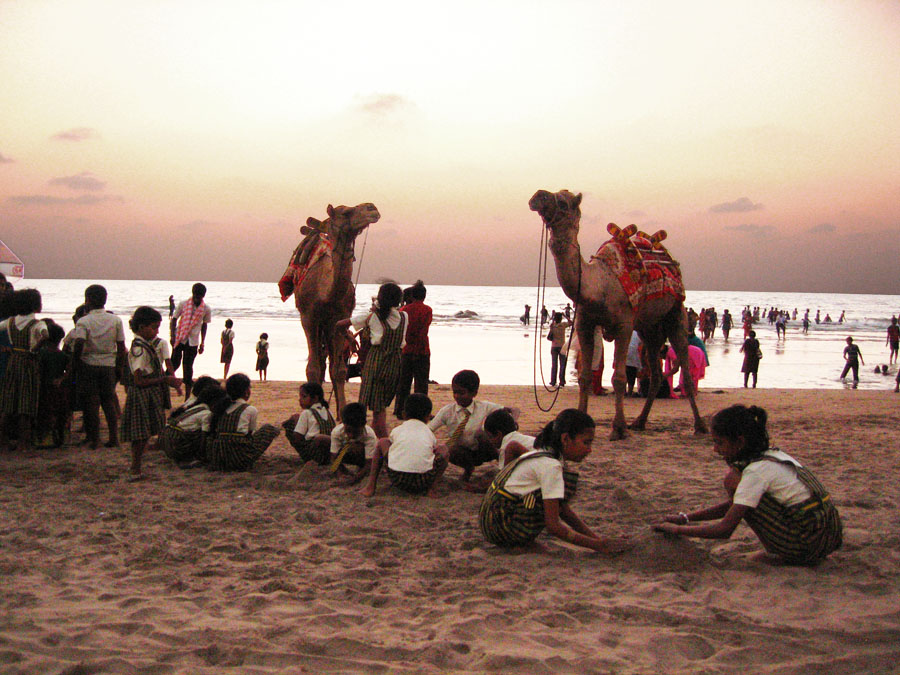 Sunset on beach at Gokarna, Karnataka 1.jpg