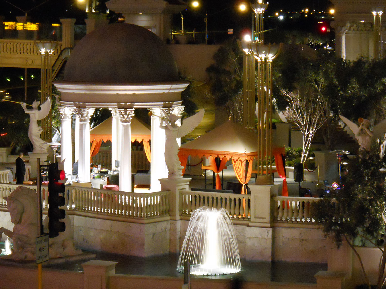 raj-tents-old-hollywood-theme-vegas-pergola.jpg