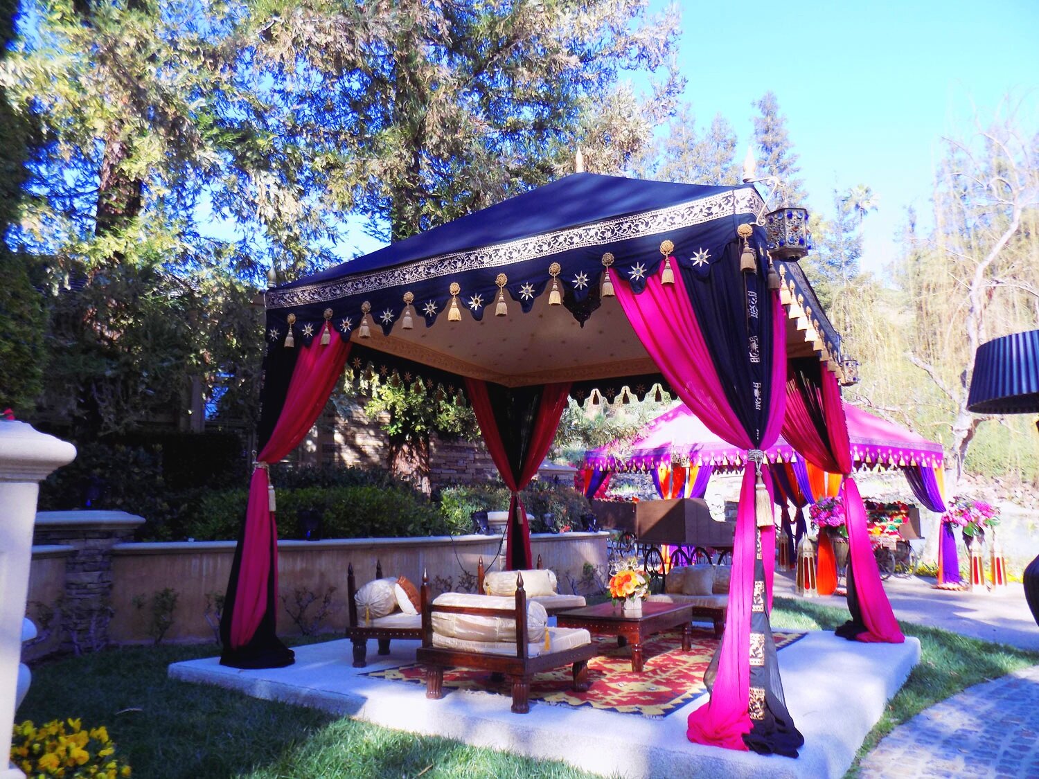 raj-tents-black-pink-pergola-lounge.jpg