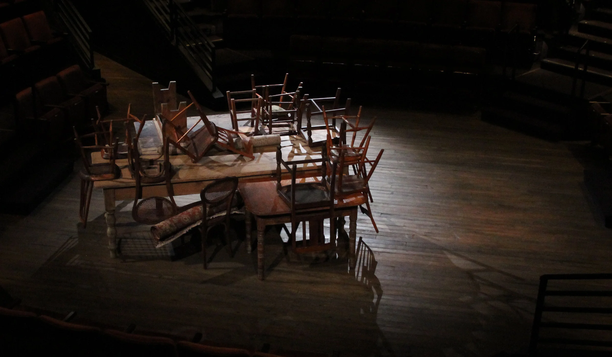 Old-Globe-Vanya-Jason-Ardizzone-West-02.jpg