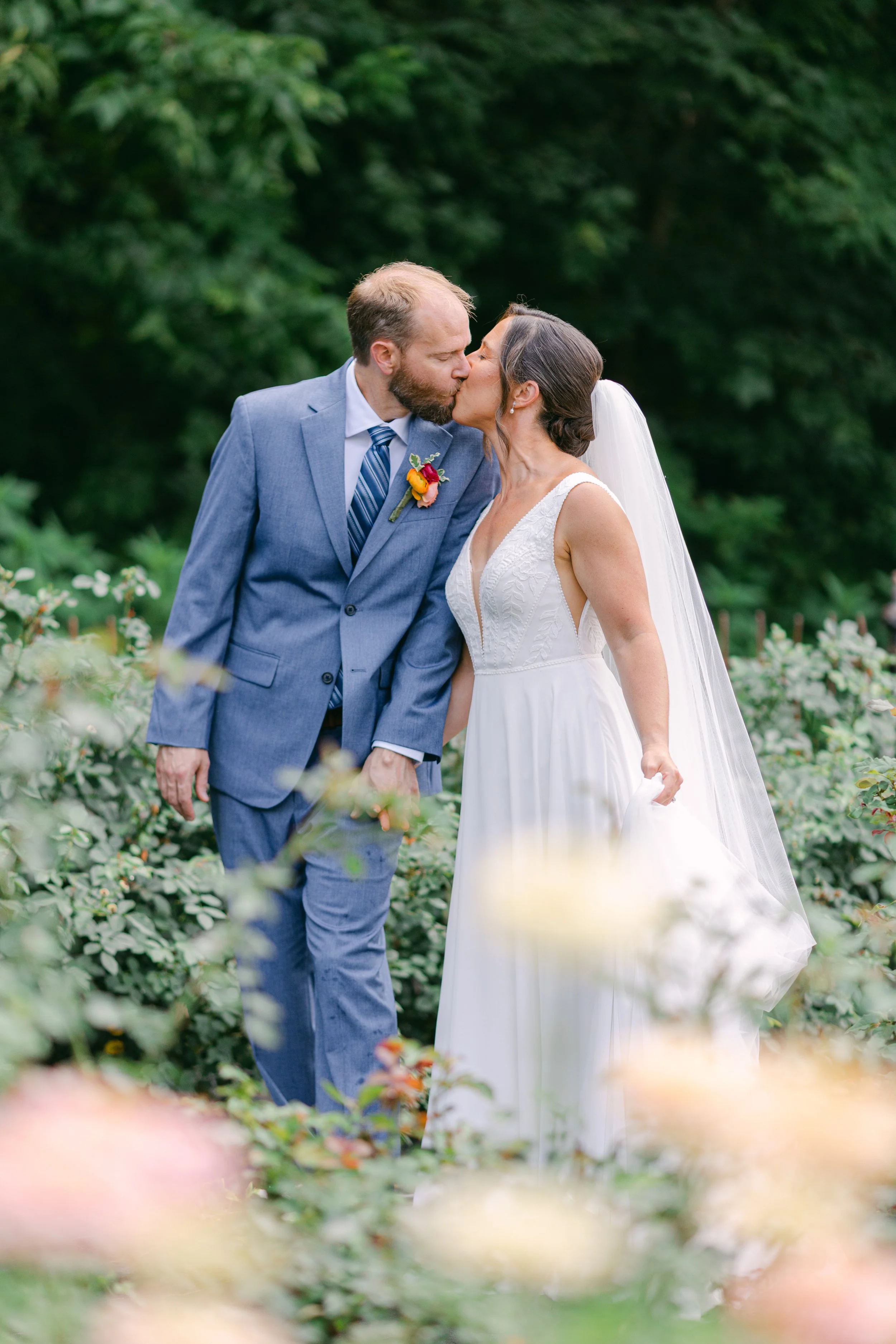 Kristen Bowen Photography, Indianapolis Wedding Photographer, Artisan Acres Wedding, Bride and groom portraits