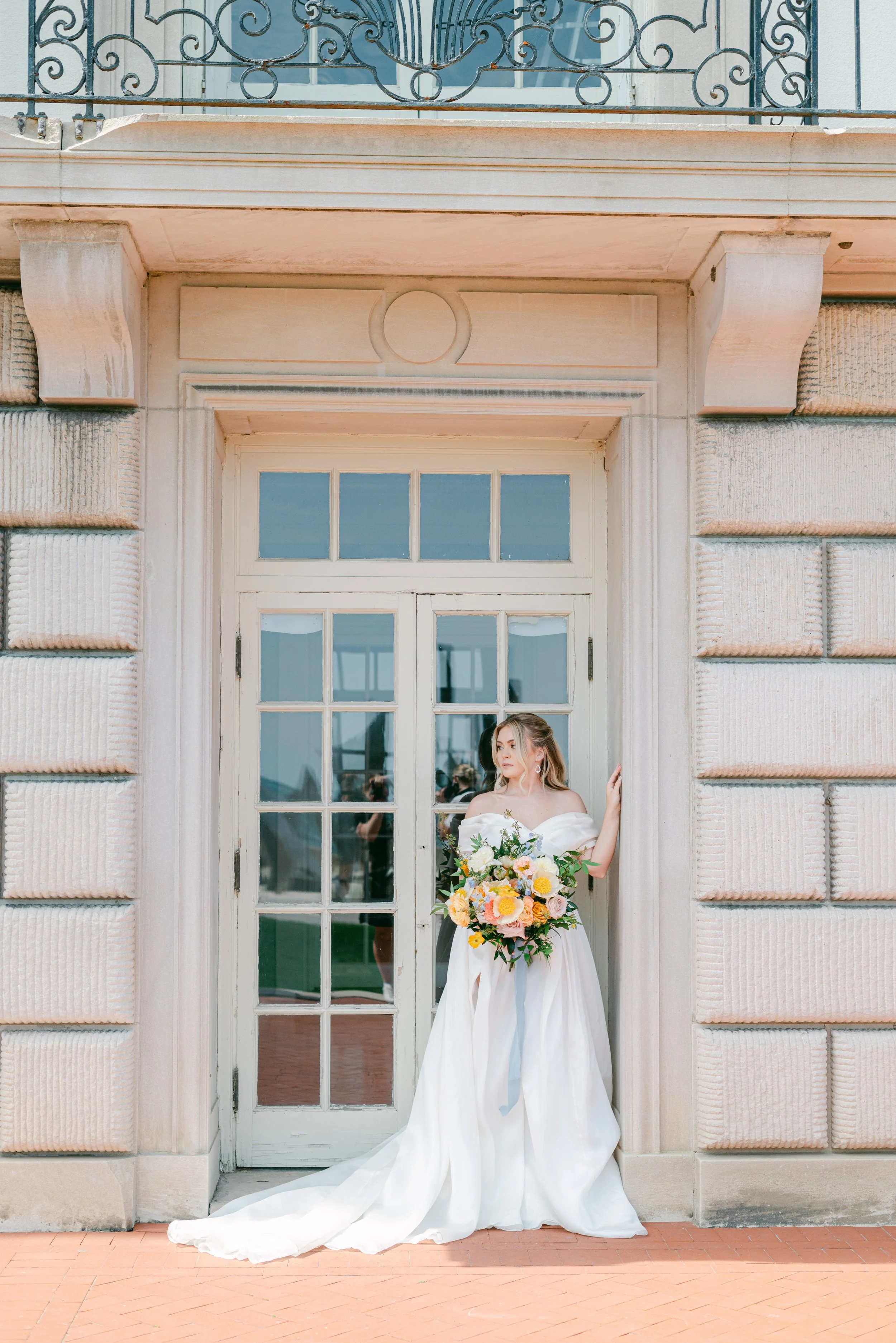 Kristen Bowen Photography, Detroit Wedding Photographer, Indianapolis Wedding Photographer, War Memorial Wedding