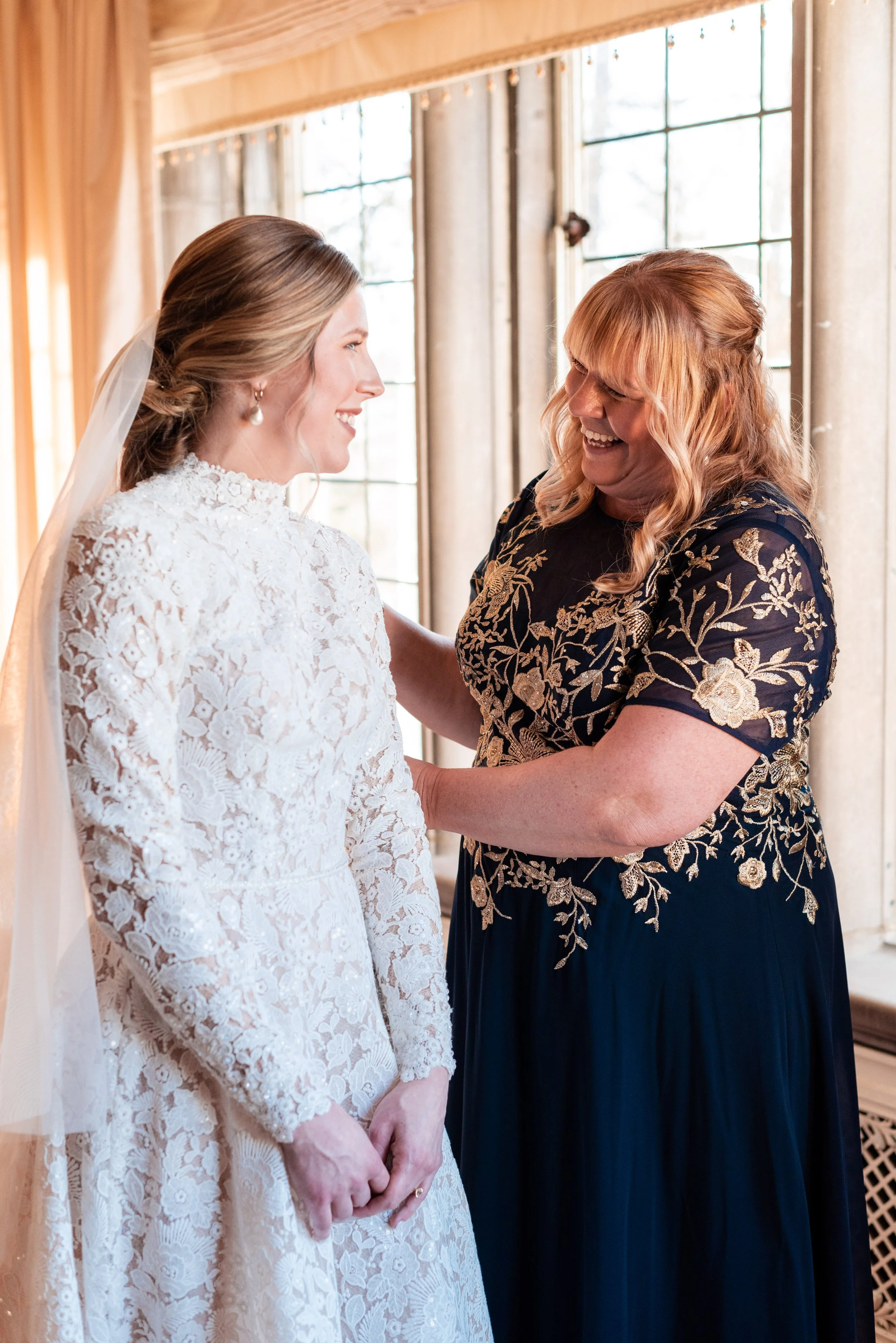 Melissa and Matt Getting Ready-51.jpg