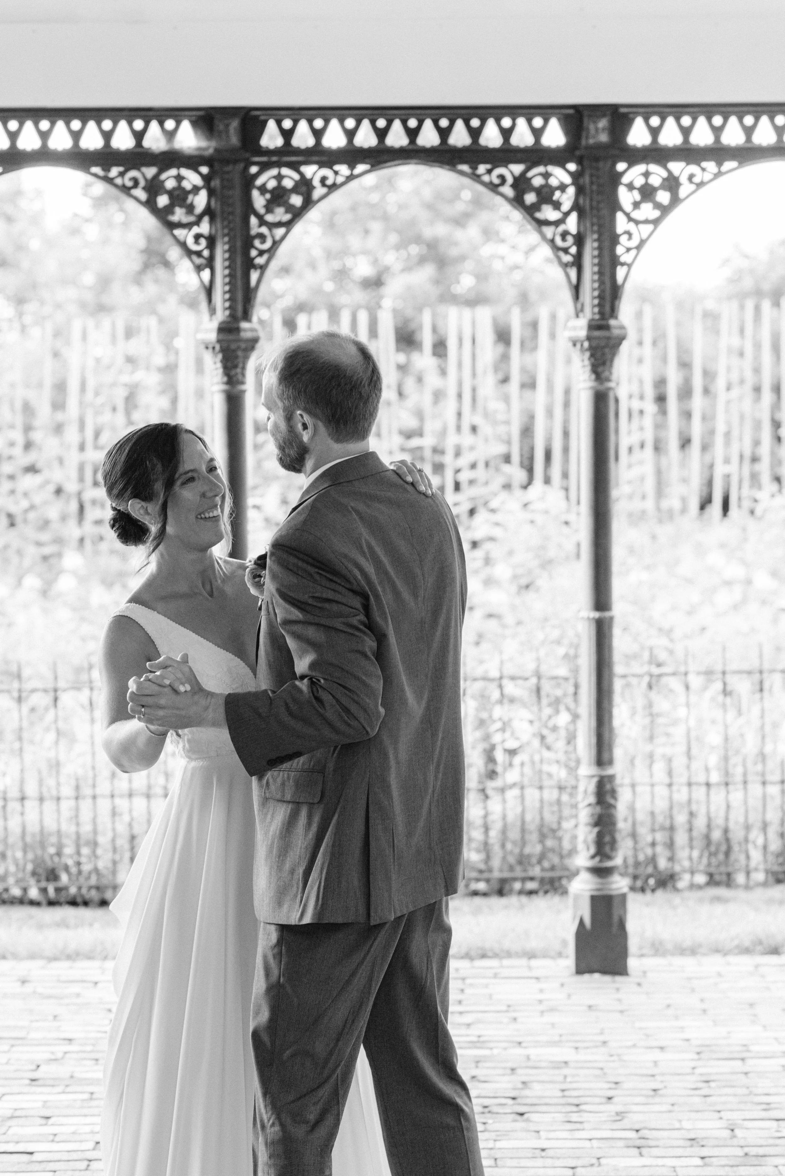 Kristen Bowen Photography, Indianapolis Wedding Photographer, Artisan Acres Wedding, Wedding Reception, First dance
