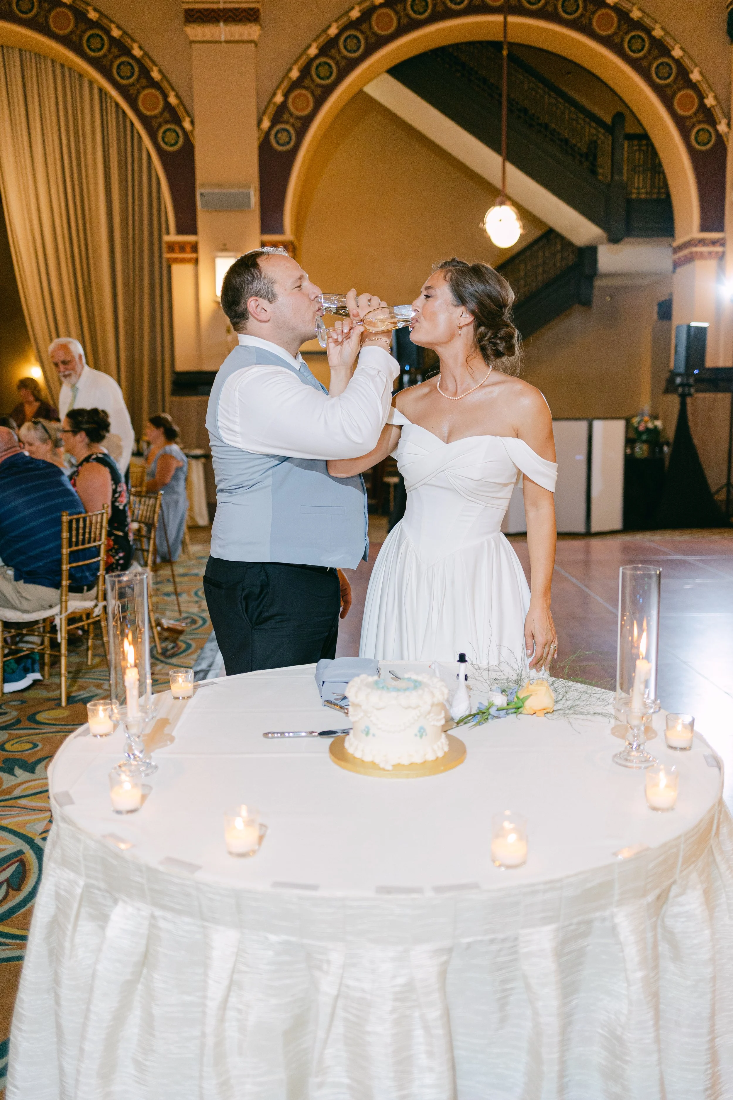 Kristen Bowen Photography, Indianapolis Wedding Photographer, Union Station Wedding, Wedding Reception,