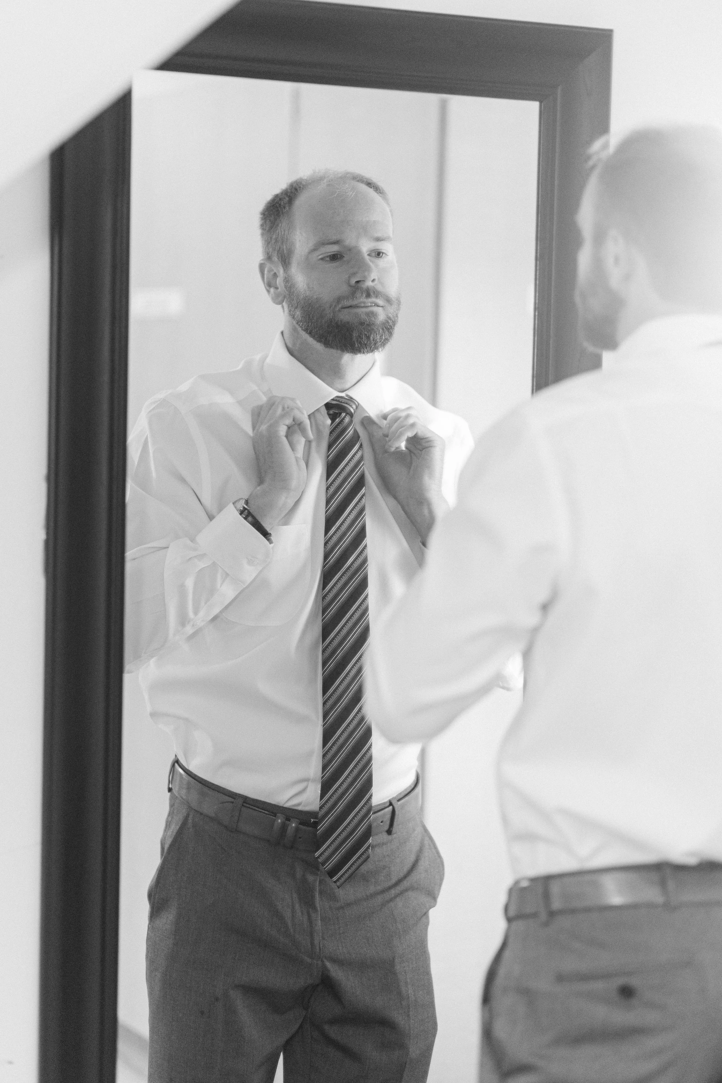 Kristen Bowen Photography, Indianapolis Wedding Photographer, Artisan Acres Wedding, Groom getting ready