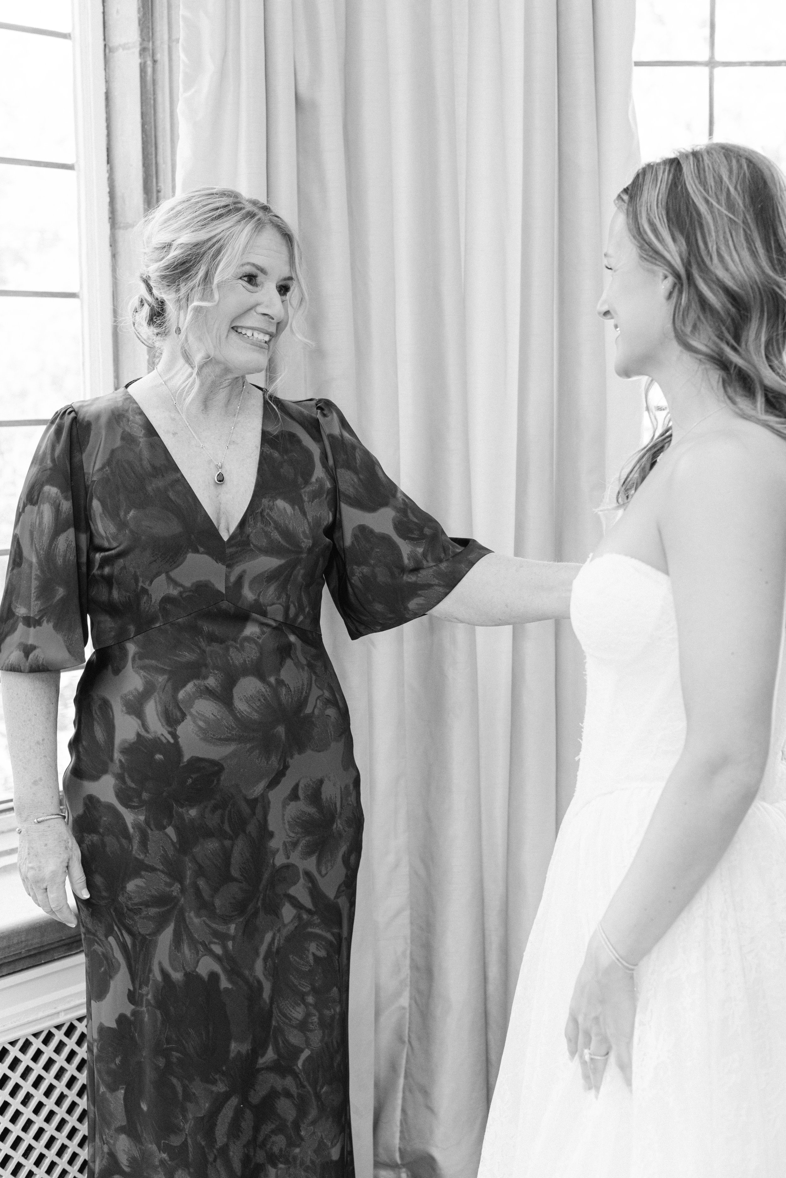 Kristen Bowen Photography, Indianapolis Wedding Photographer, Laurel Hall Wedding, Getting Ready